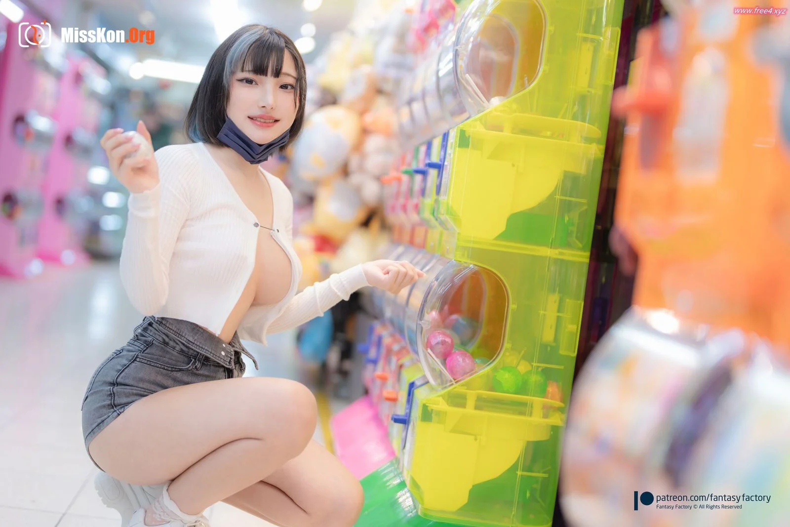 Little Ding: Boobs guardian - Photo 13