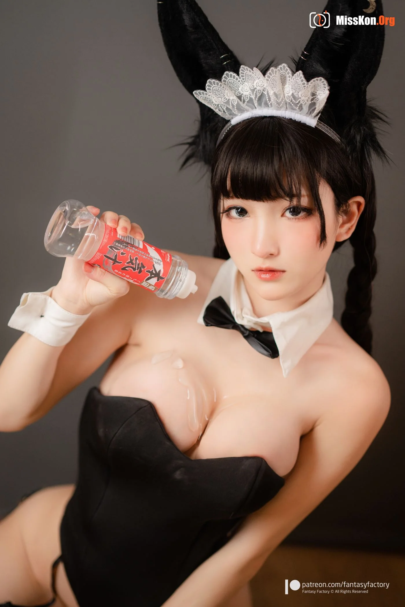Little Ding: Bunny girl Maid - Photo 10
