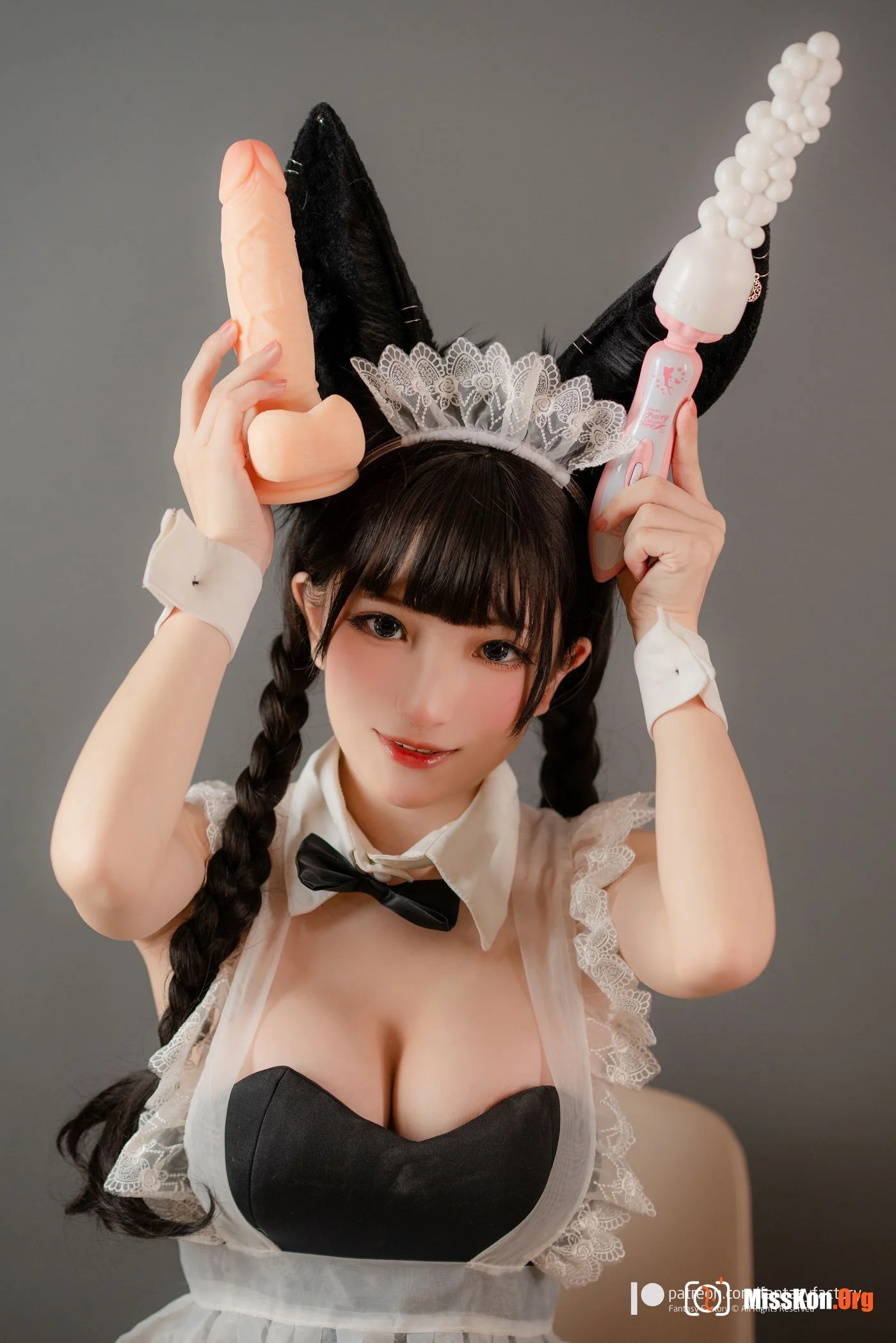 Little Ding: Bunny girl Maid - Photo 13