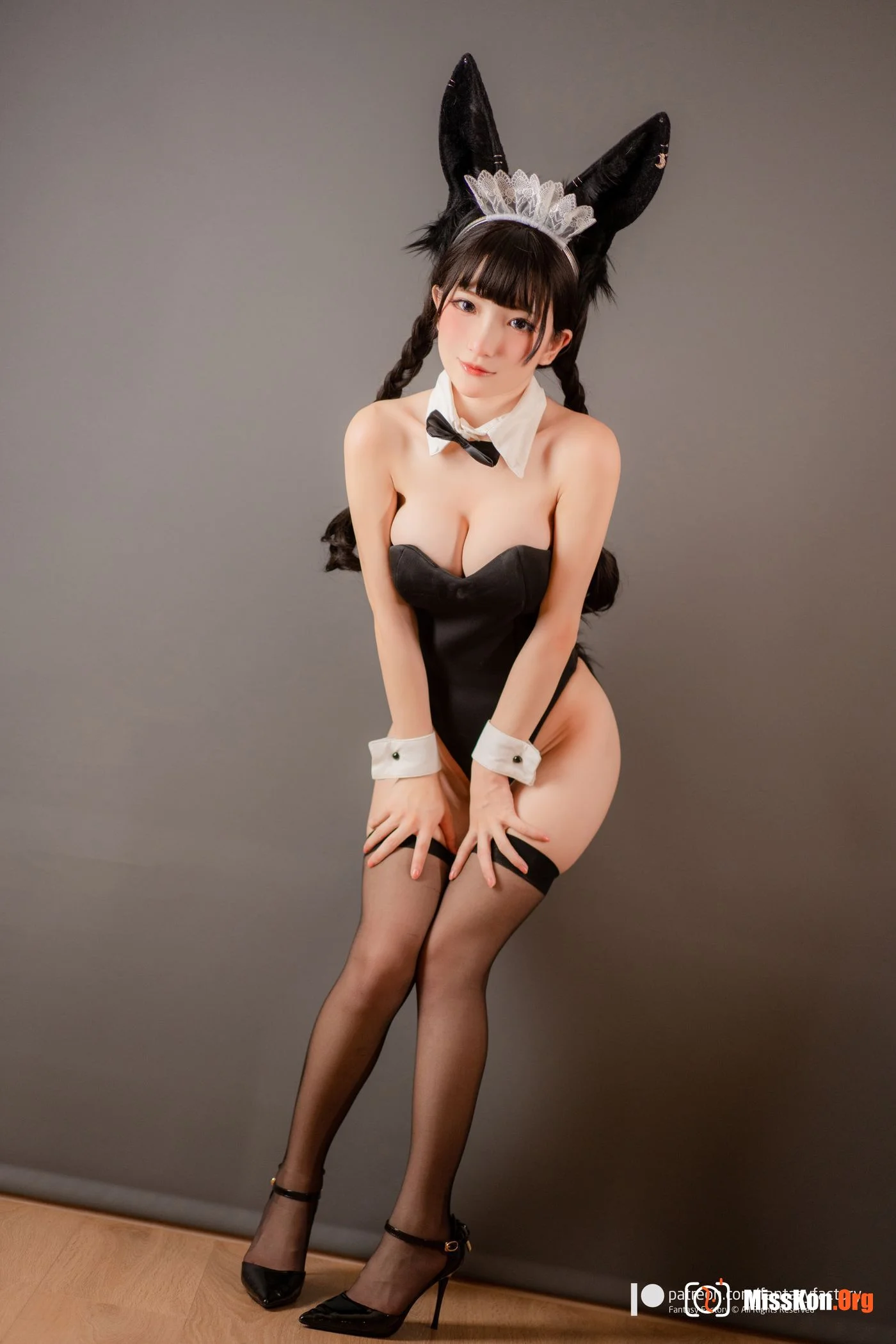 Little Ding: Bunny girl Maid - Photo 14