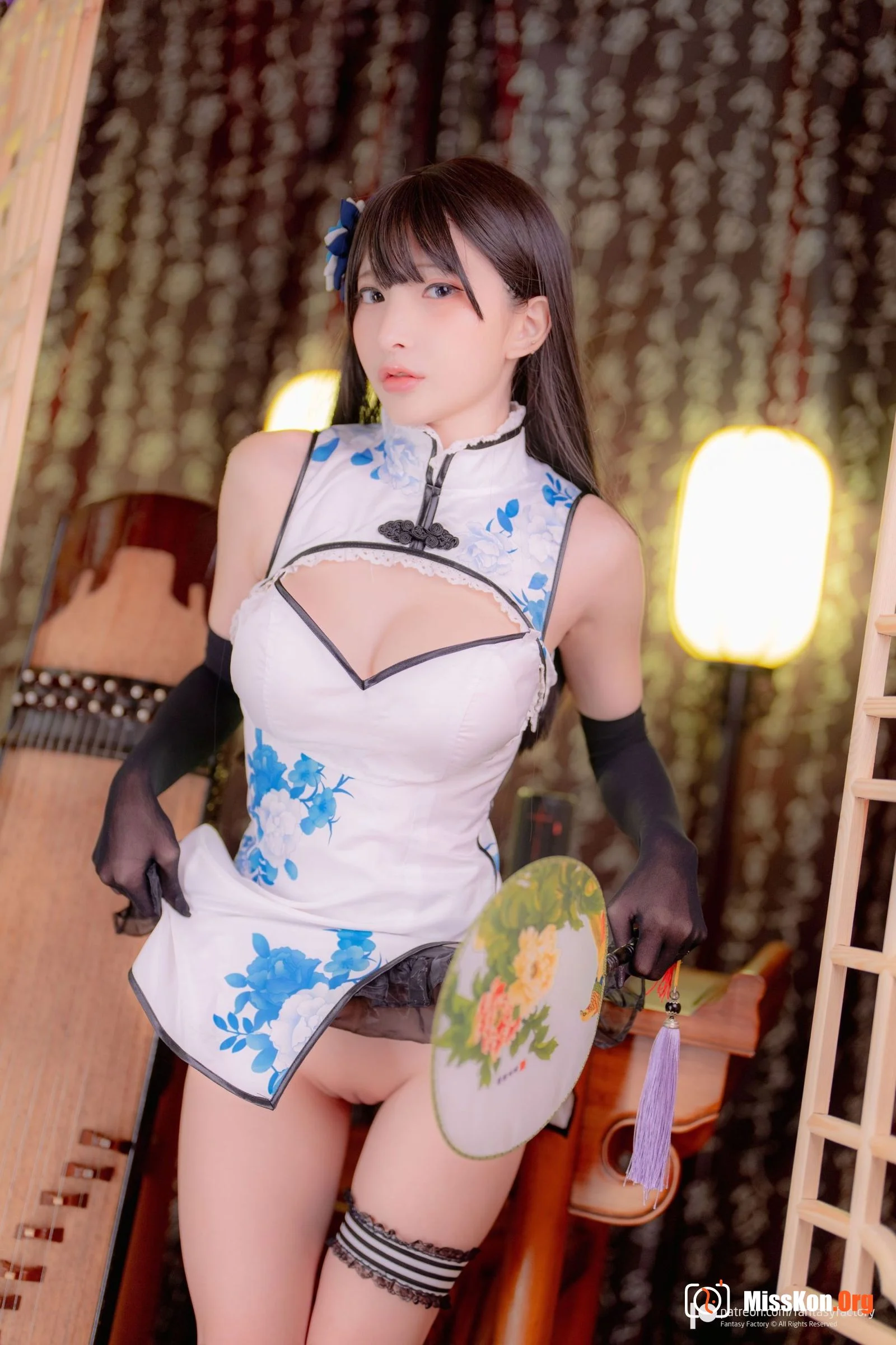 Little Ding: Cheongsam Small Vase - Photo 11