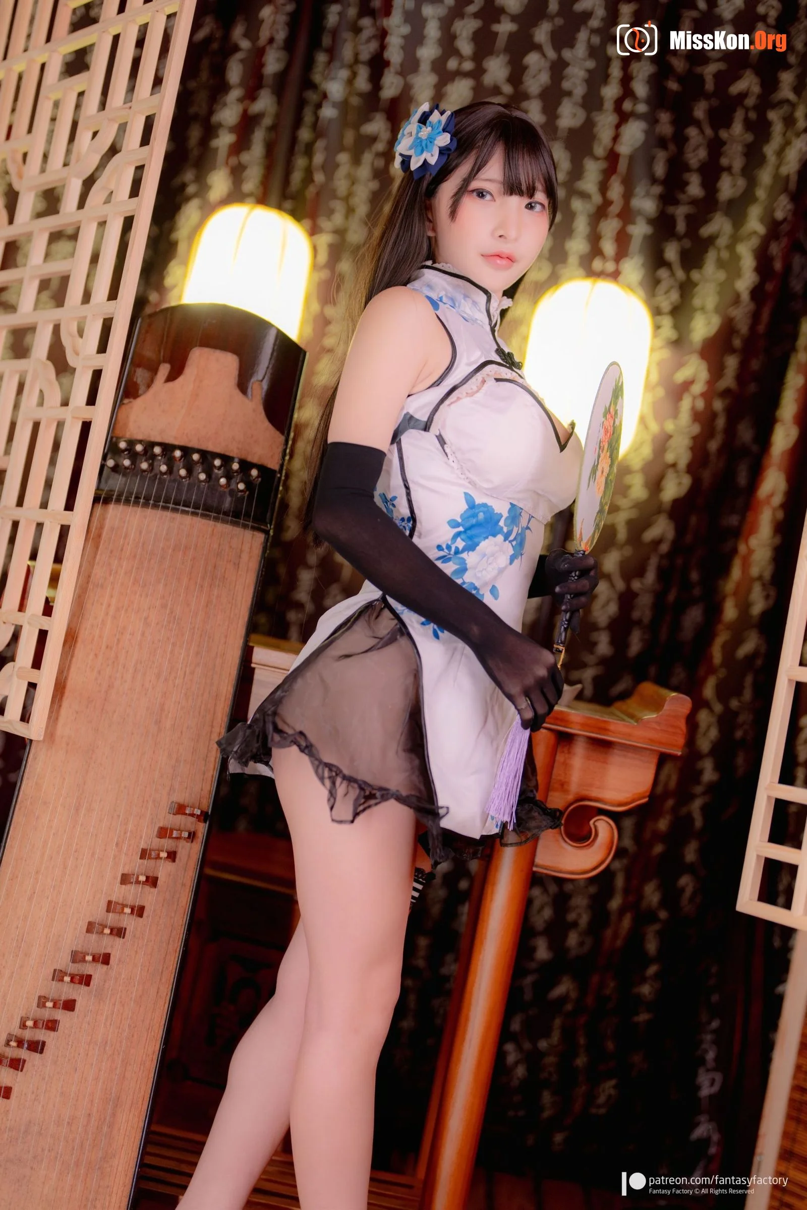 Little Ding: Cheongsam Small Vase - Photo 6