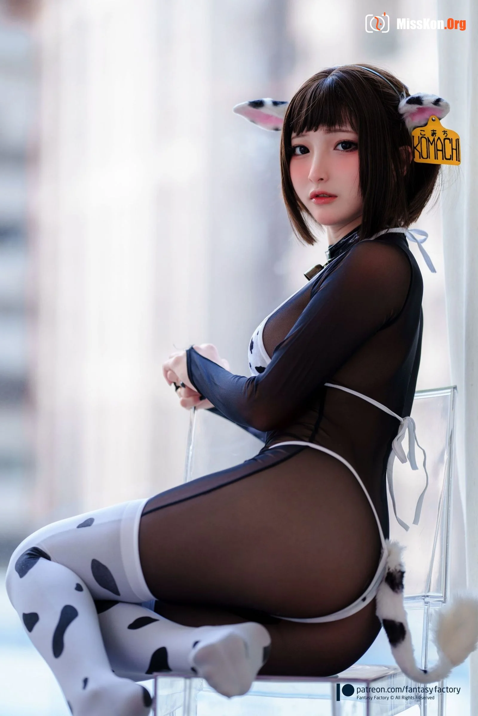 Little Ding: COW GIRL - Photo 2