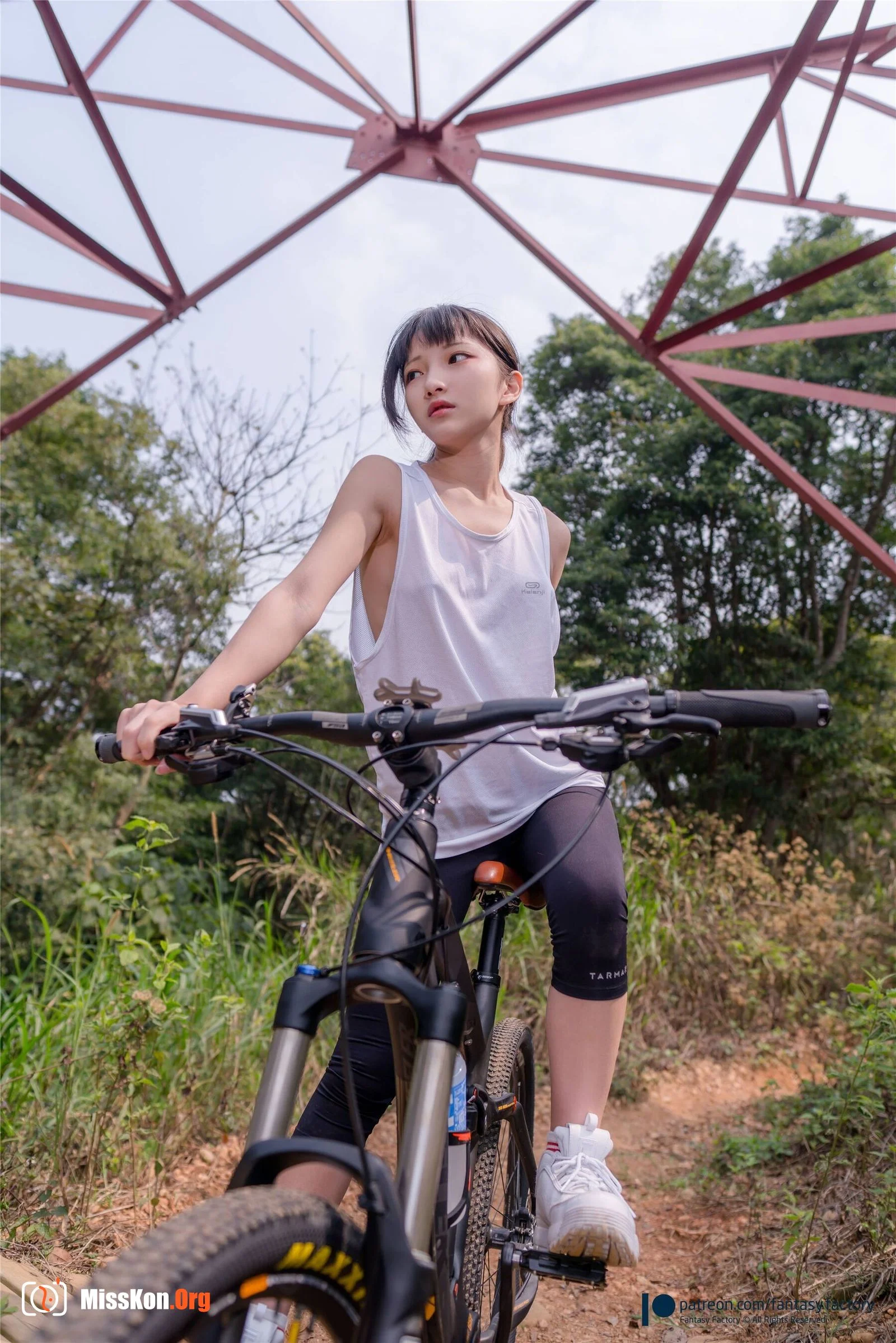 Little Ding: Cycling - Photo 5