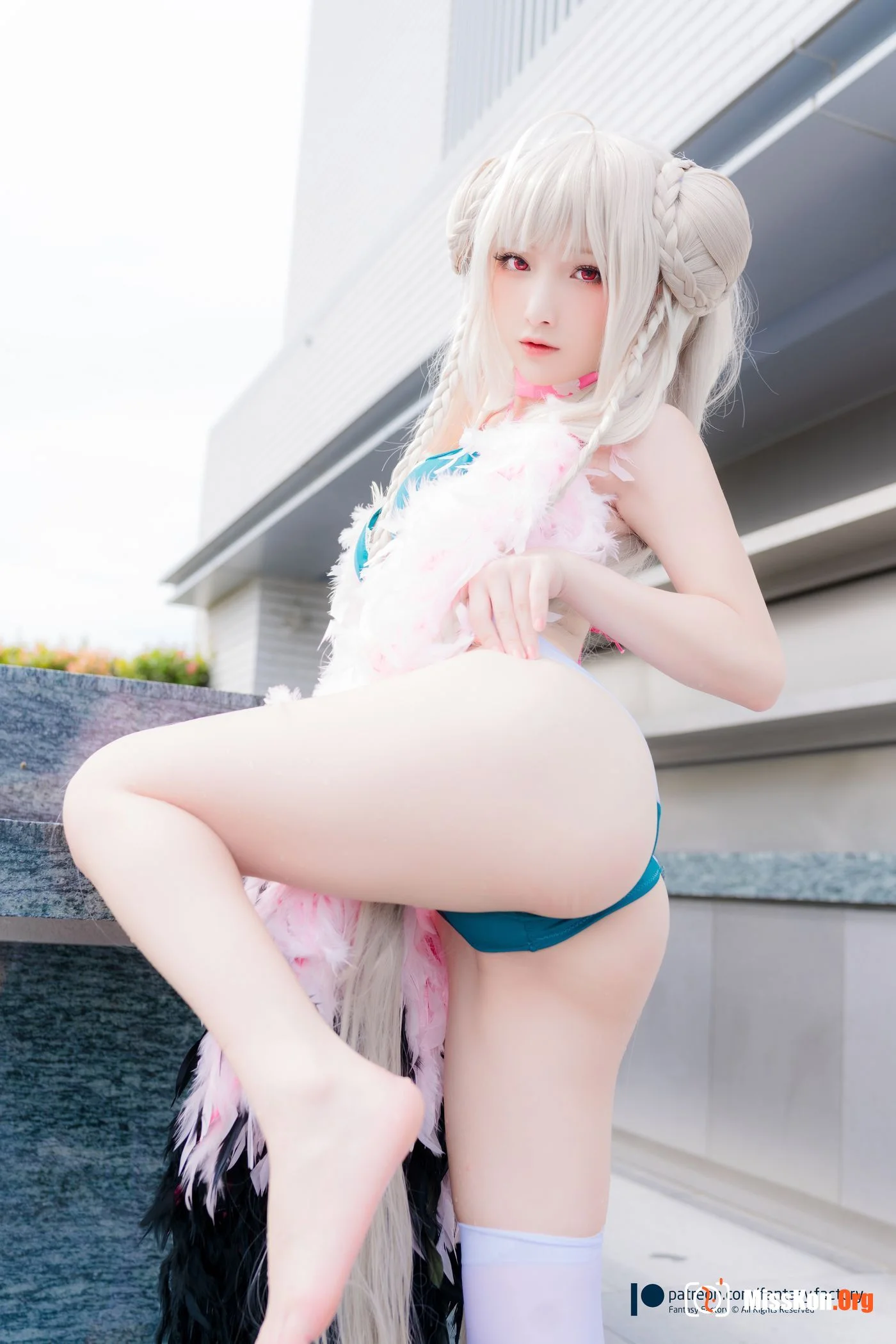 Little Ding: Formidable  swimsuit - Photo 10