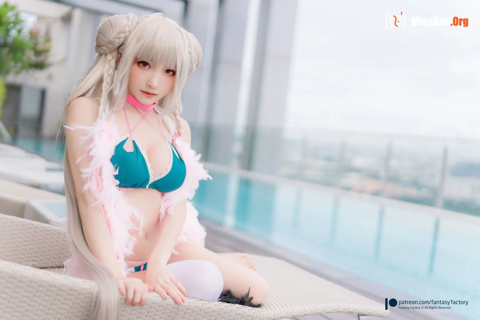 Little Ding: Formidable  swimsuit - Photo 17