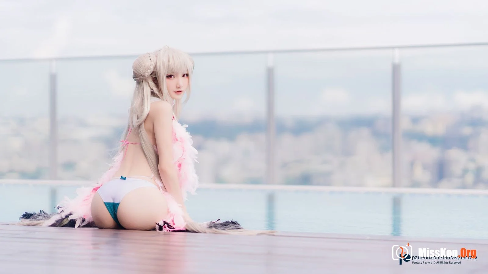 Little Ding: Formidable  swimsuit - Photo 5