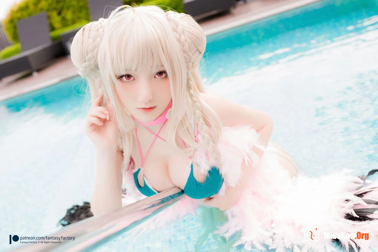 Little Ding: Formidable  swimsuit - Photo 8