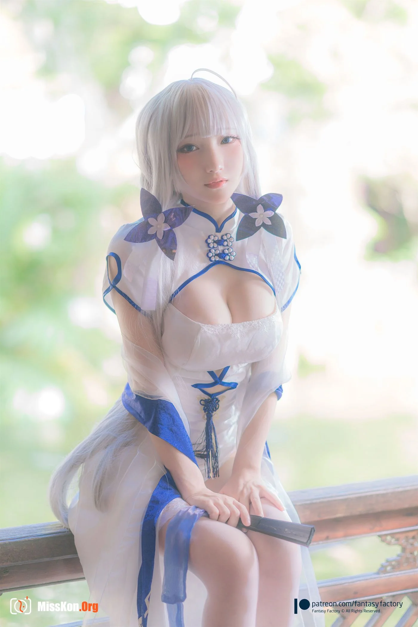 Little Ding: HMS Illustrious Aircraft Carrier cheongsam - Photo 8