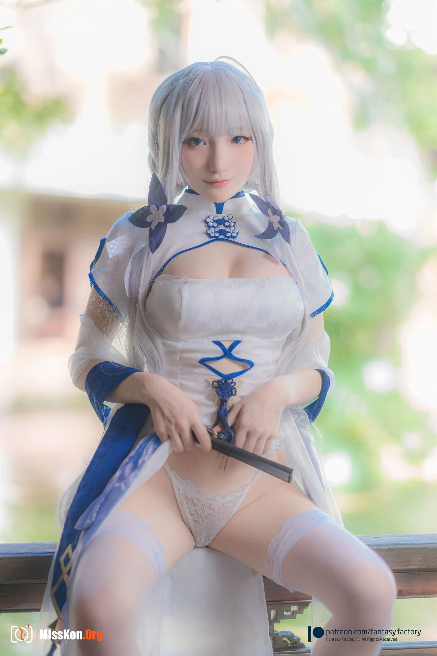 Little Ding: HMS Illustrious Aircraft Carrier cheongsam - Photo 9