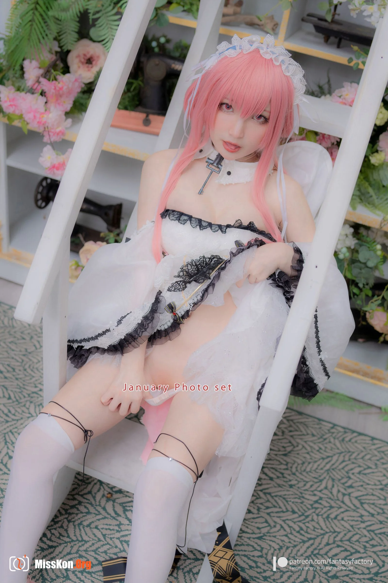 Little Ding: January photo preview - Photo 9