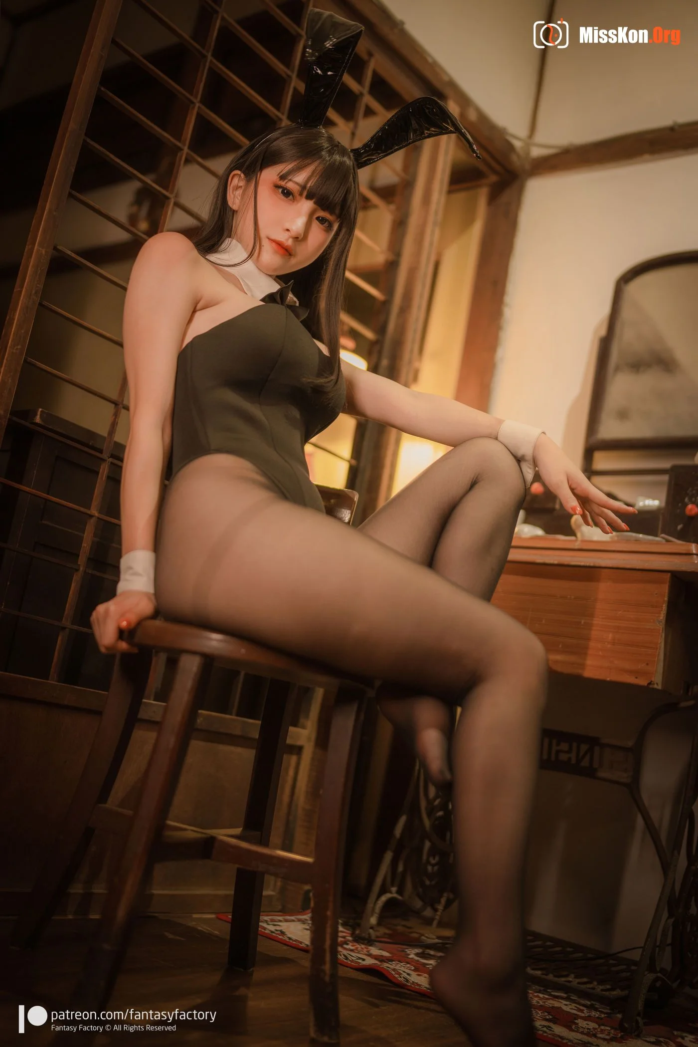 Little Ding: Japanese Bunny Girl - Photo 5