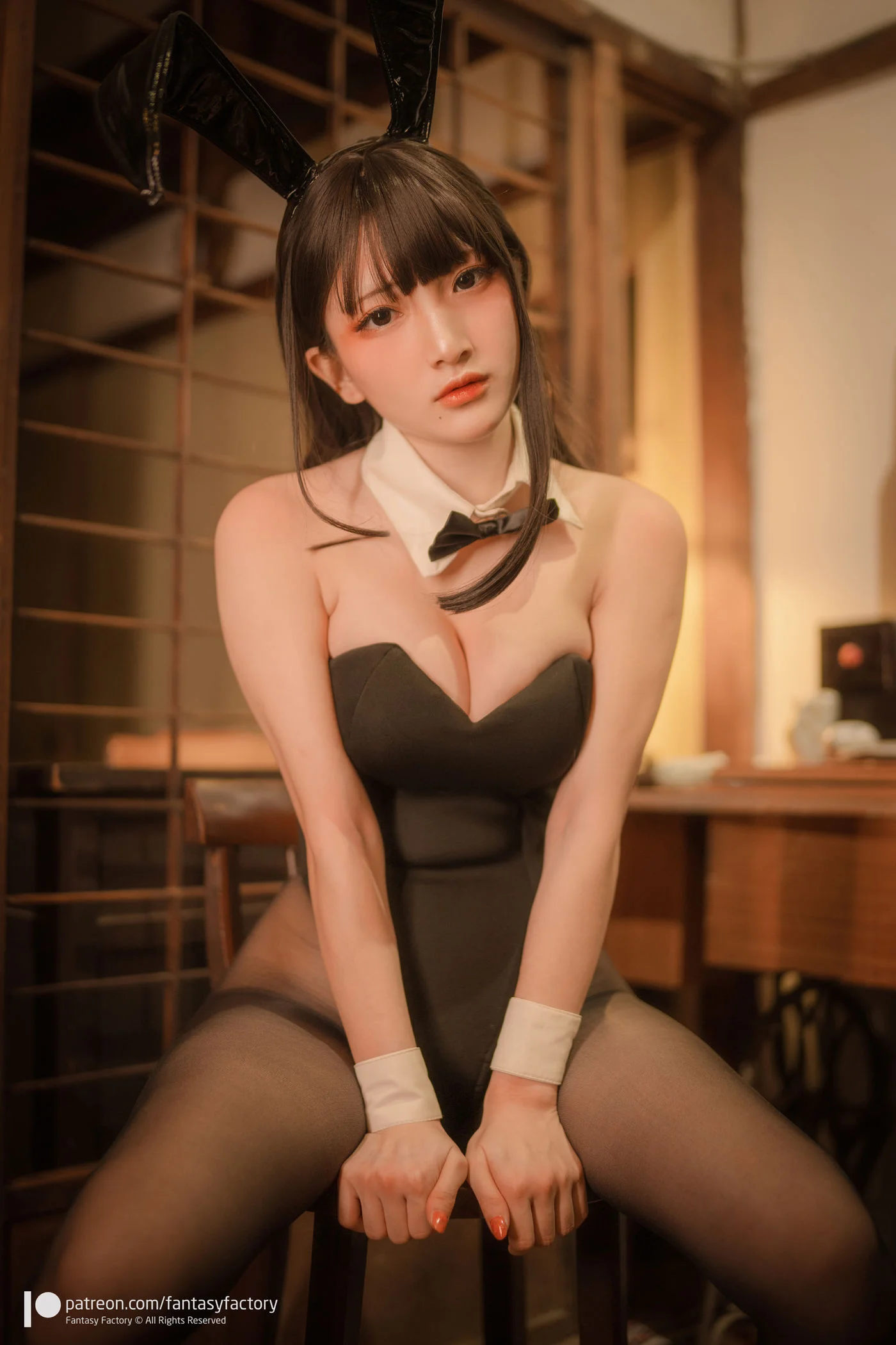 Little Ding: Japanese Bunny Girl