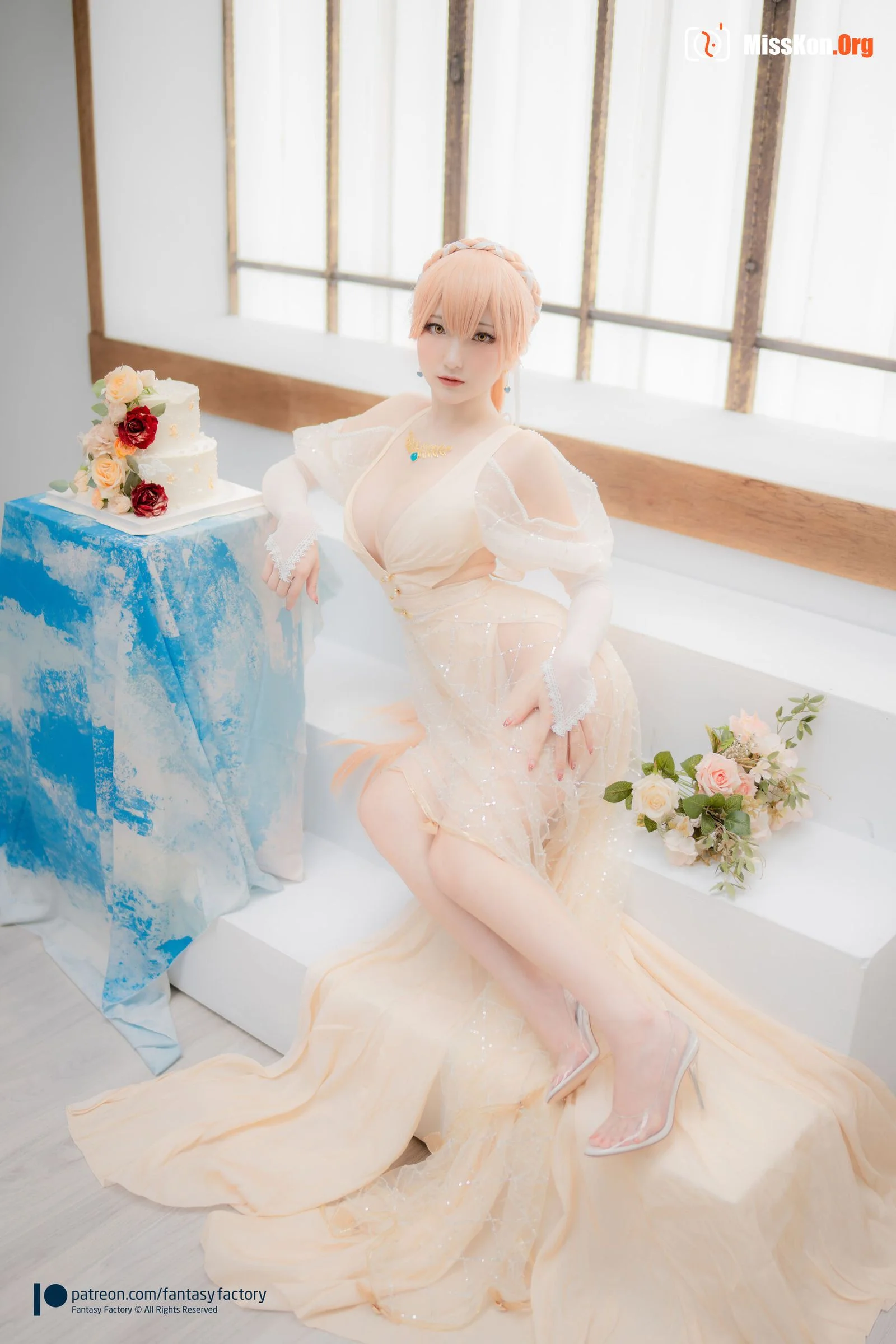 Little Ding: Ots-14 Wedding dress - Photo 7