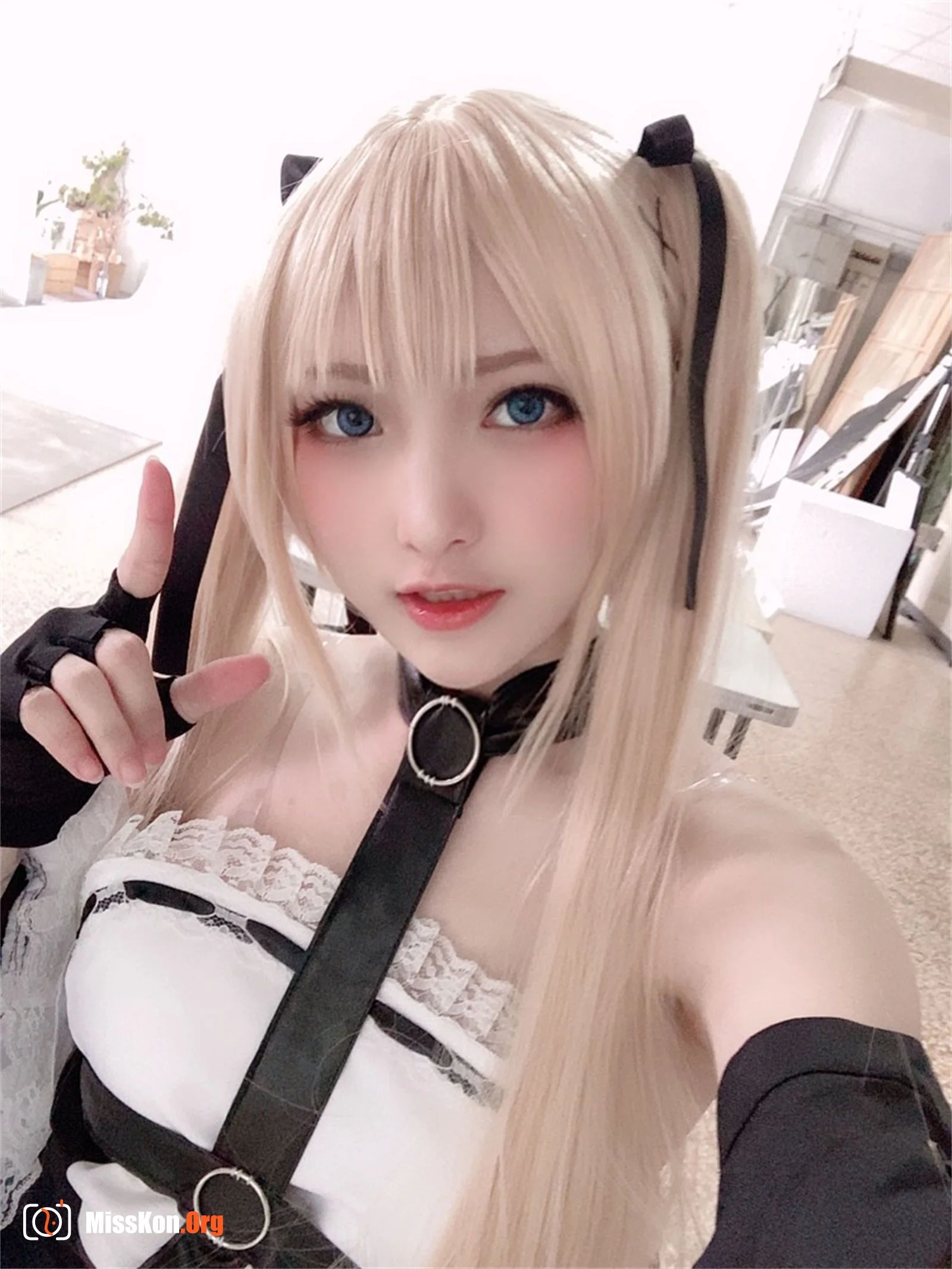 Little Ding: Special selfie - Photo 2