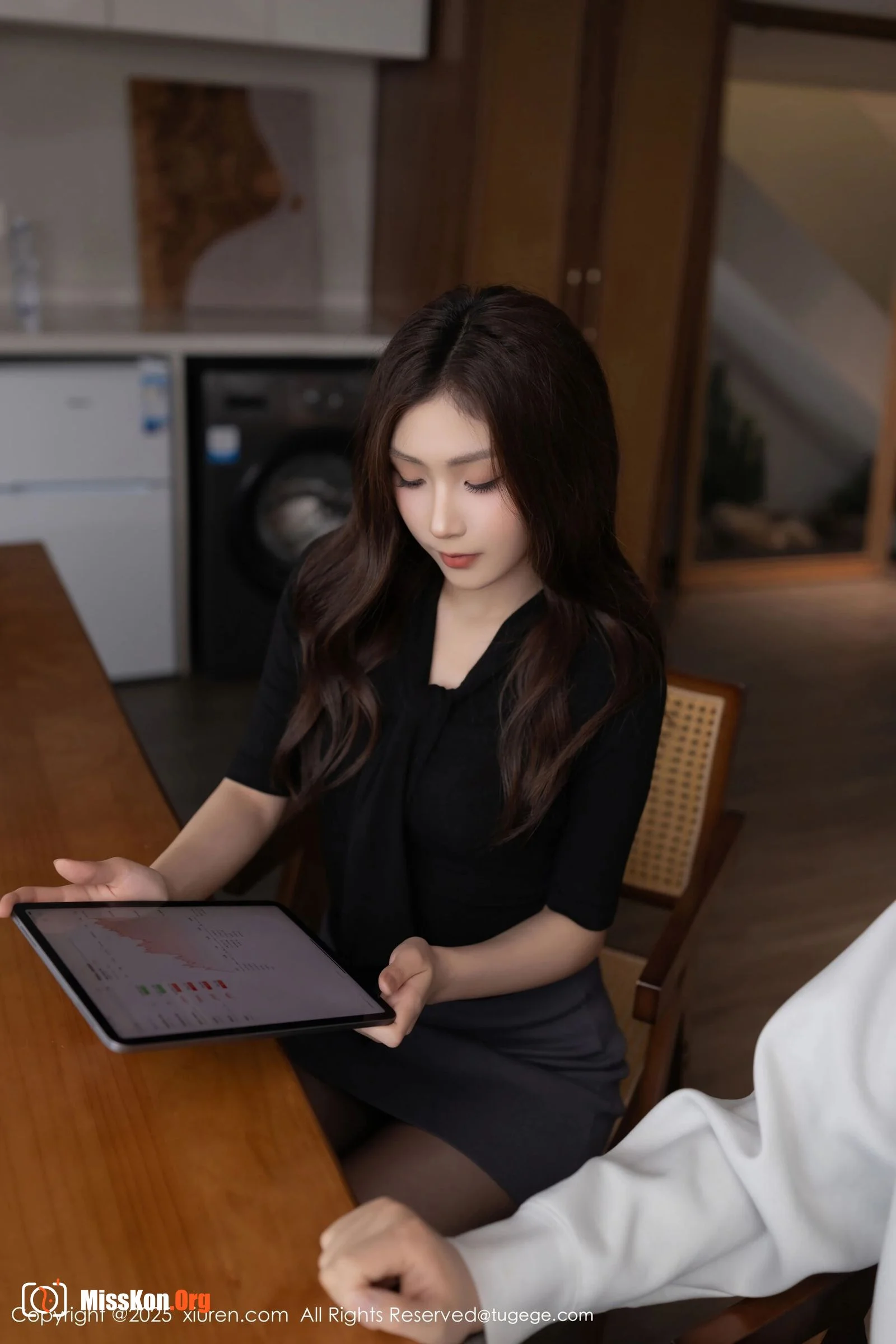Liu Tingting - Photo 11
