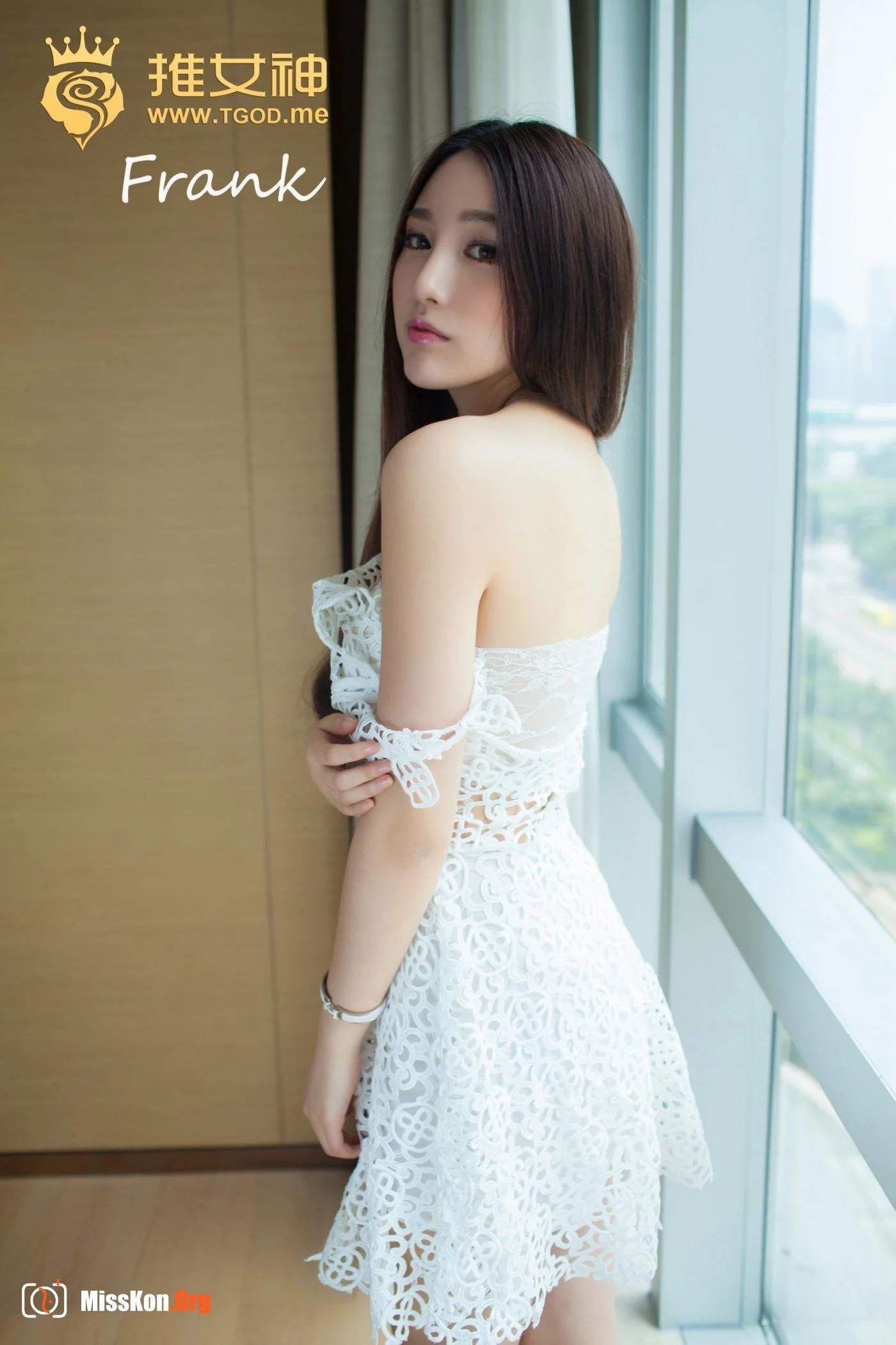 Liu Yining (2014-09-30) - Photo 4