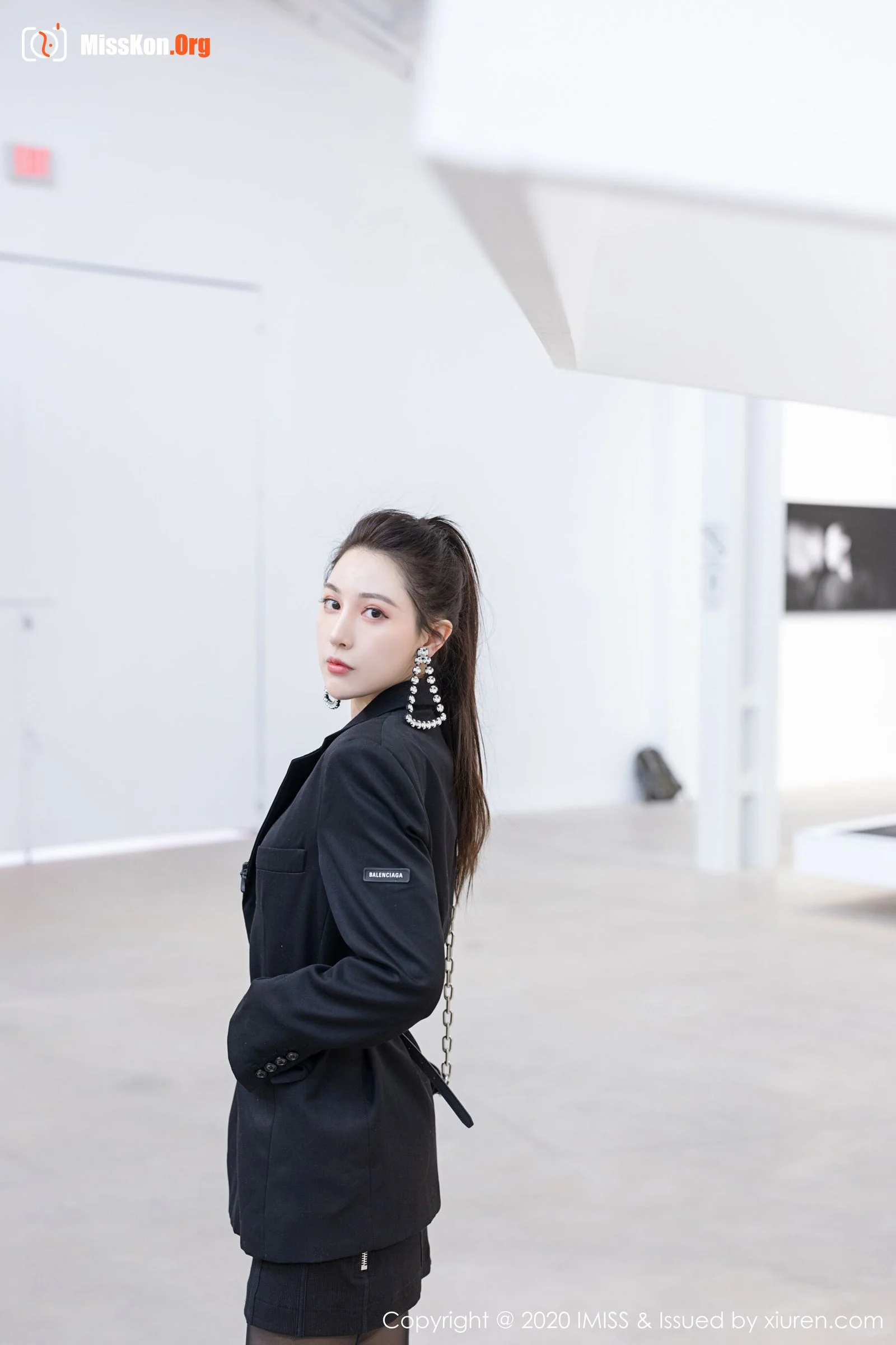 Liu Yining - Photo 16