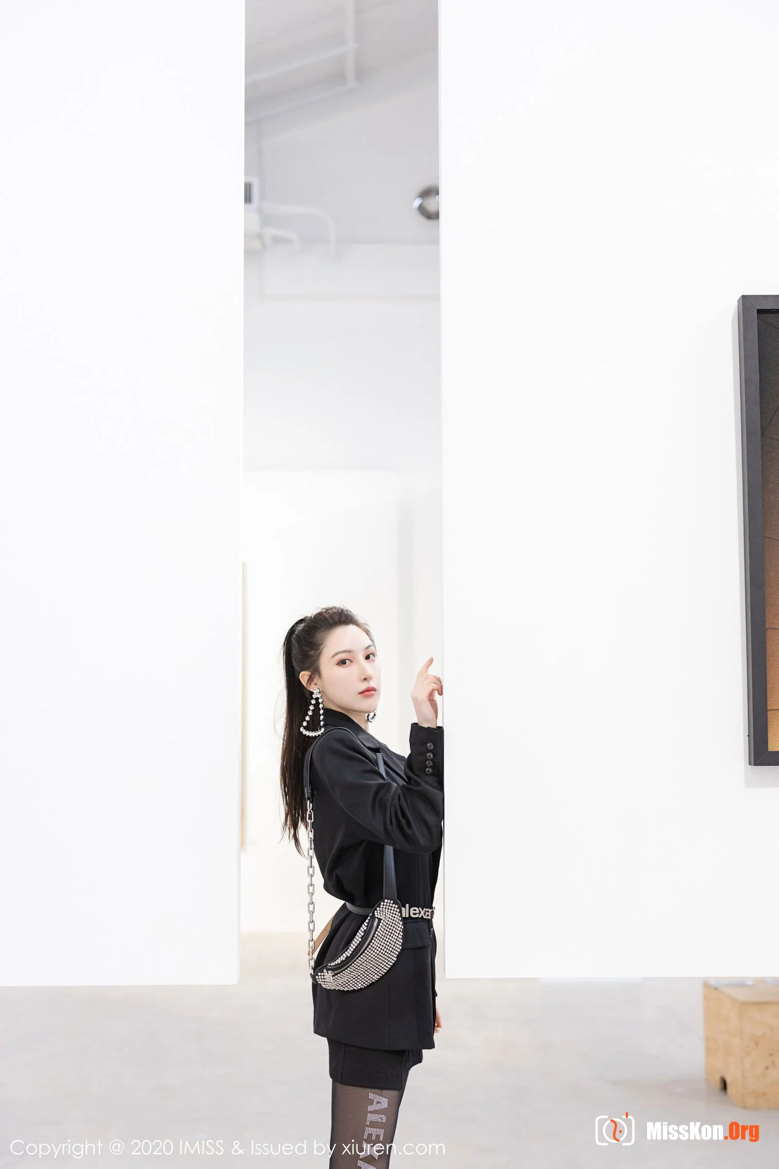 Liu Yining - Photo 29
