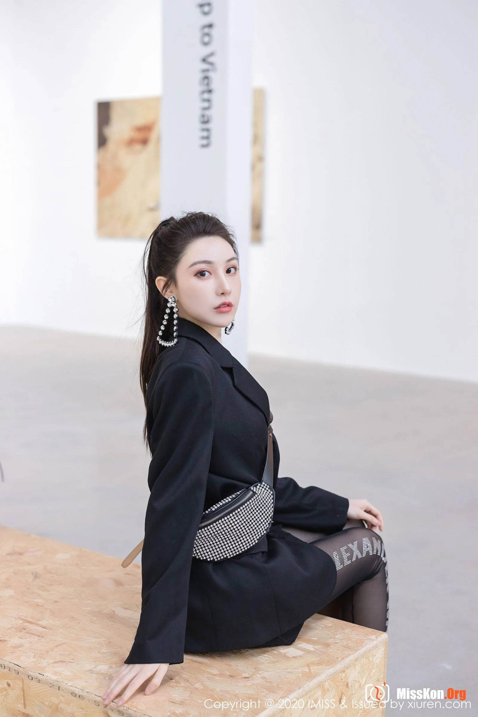 Liu Yining - Photo 35