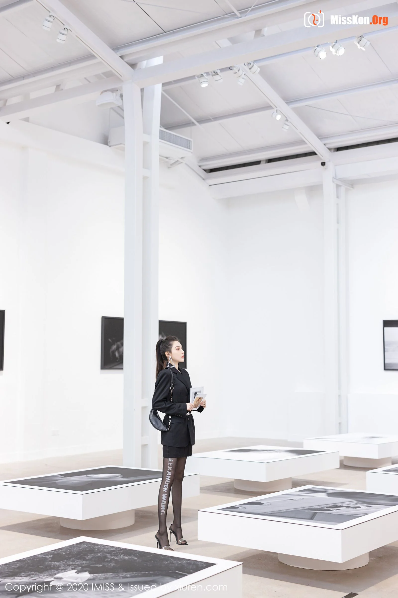 Liu Yining - Photo 38