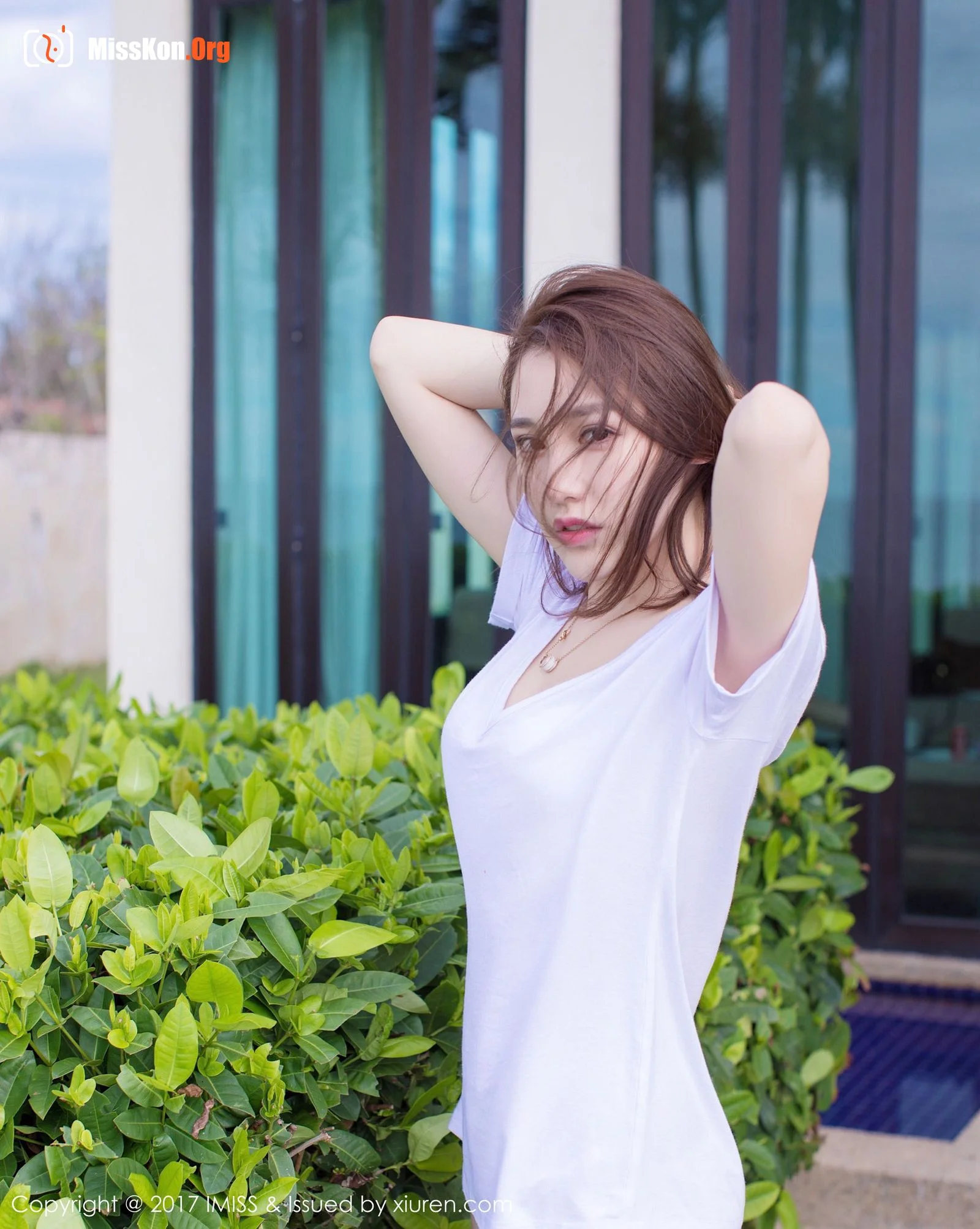 Liu Yining - Photo 32