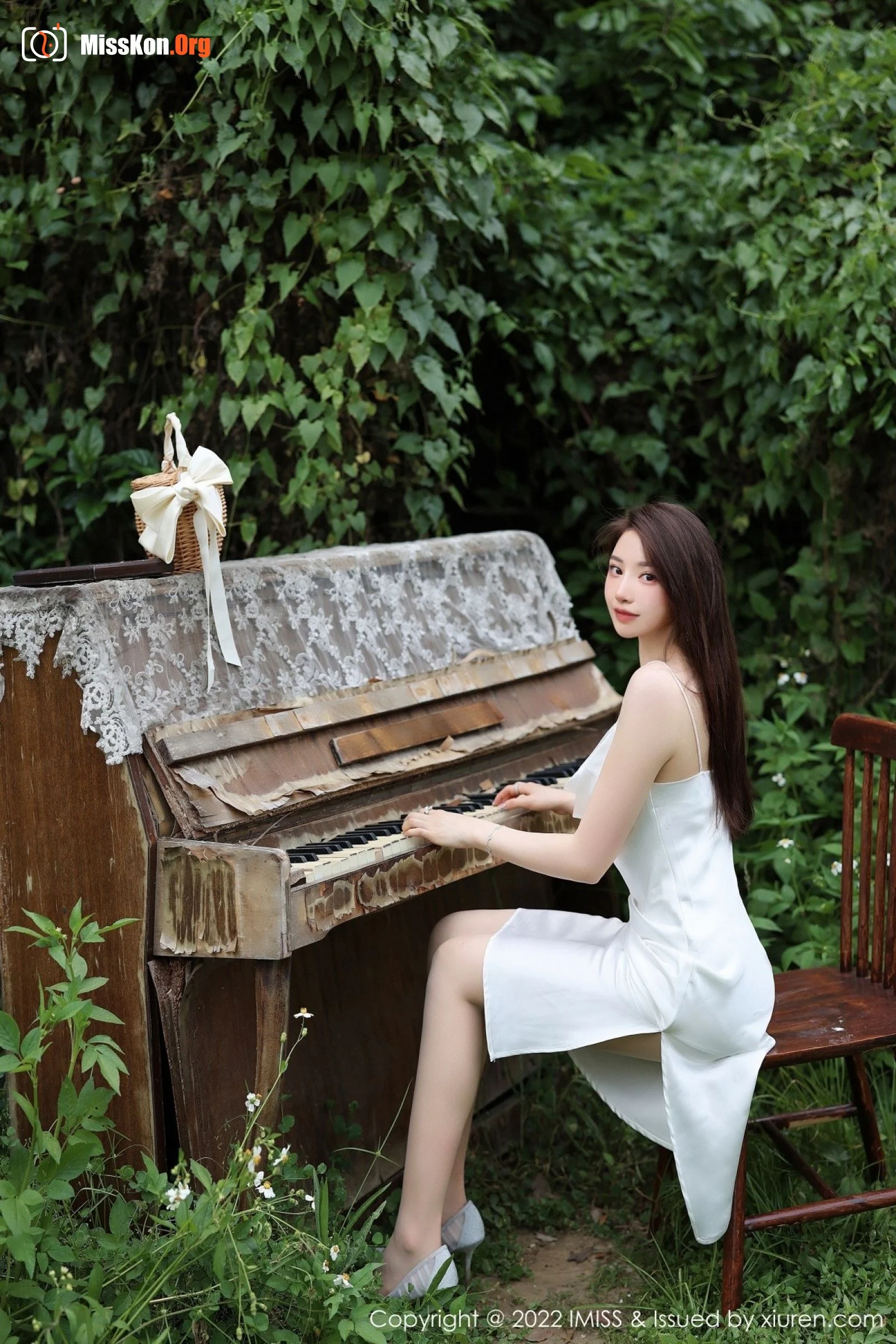 Liu Yining - Photo 22
