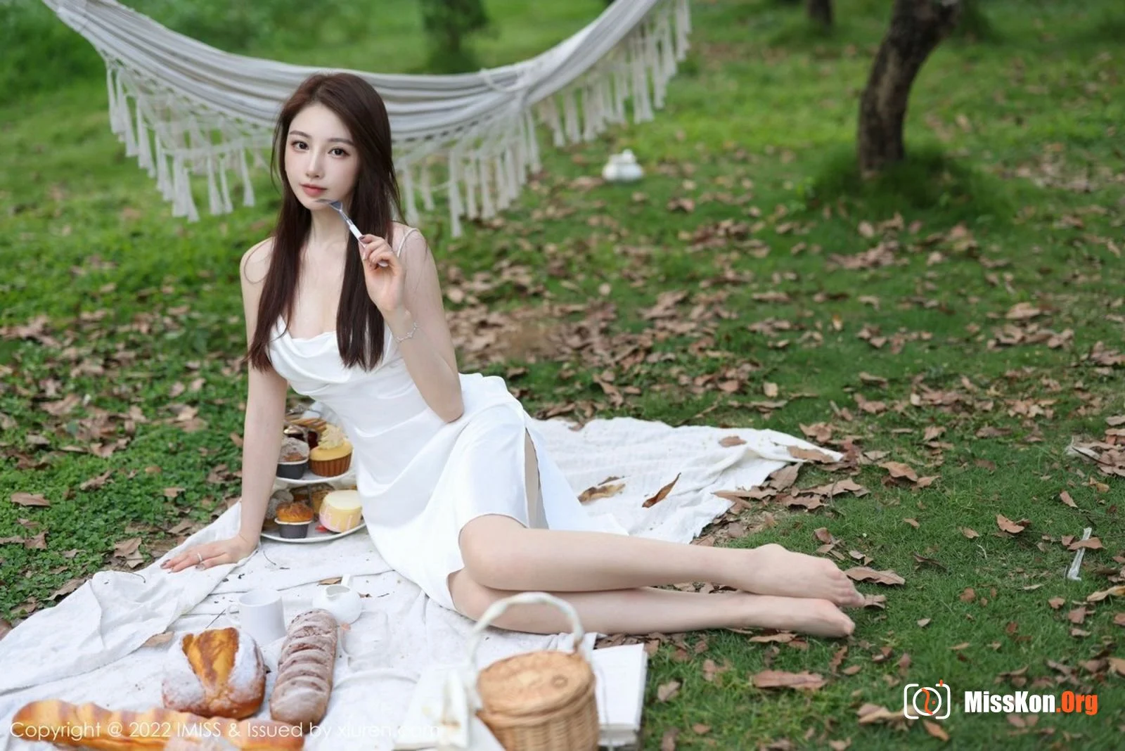 Liu Yining - Photo 23