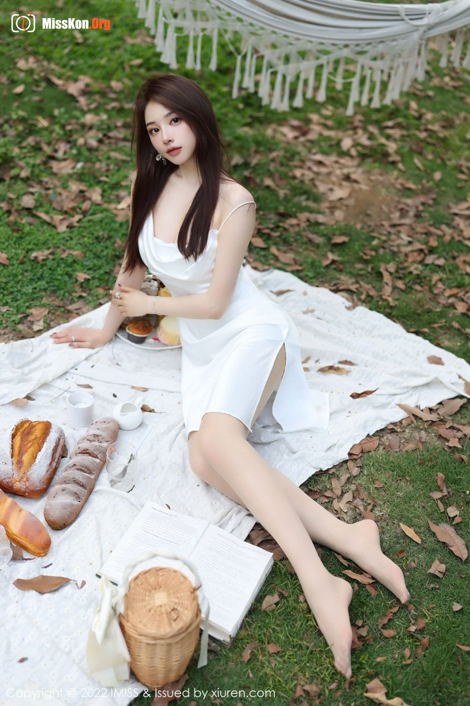 Liu Yining - Photo 25