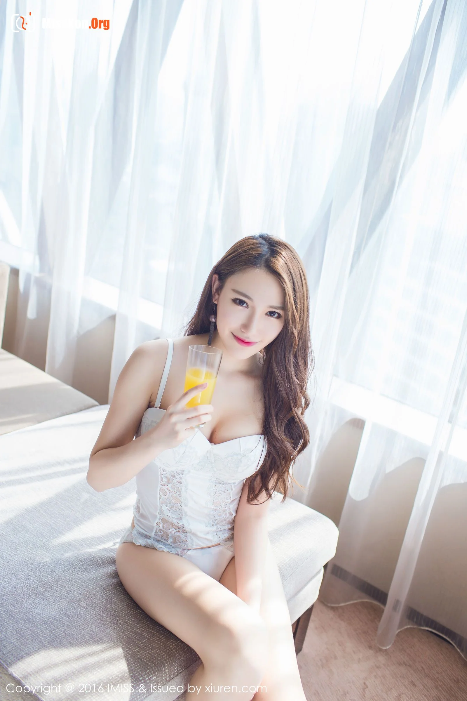 Liu Yining - Photo 29