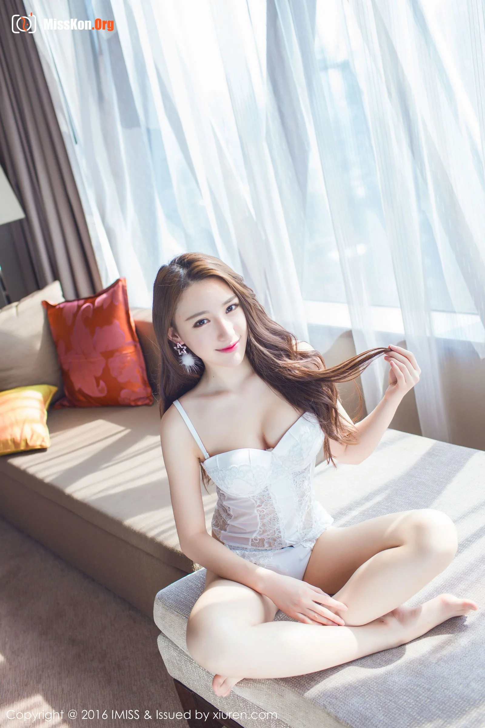 Liu Yining - Photo 36