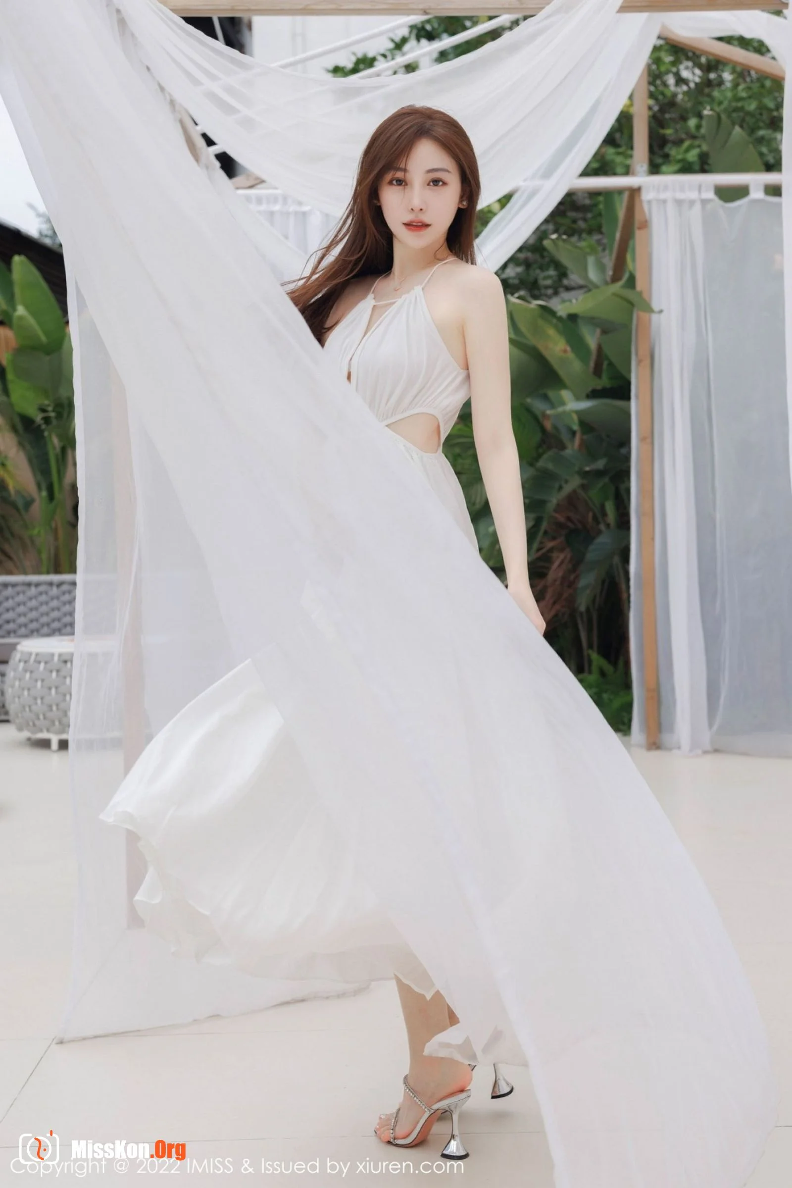 Liu Yining - Photo 16
