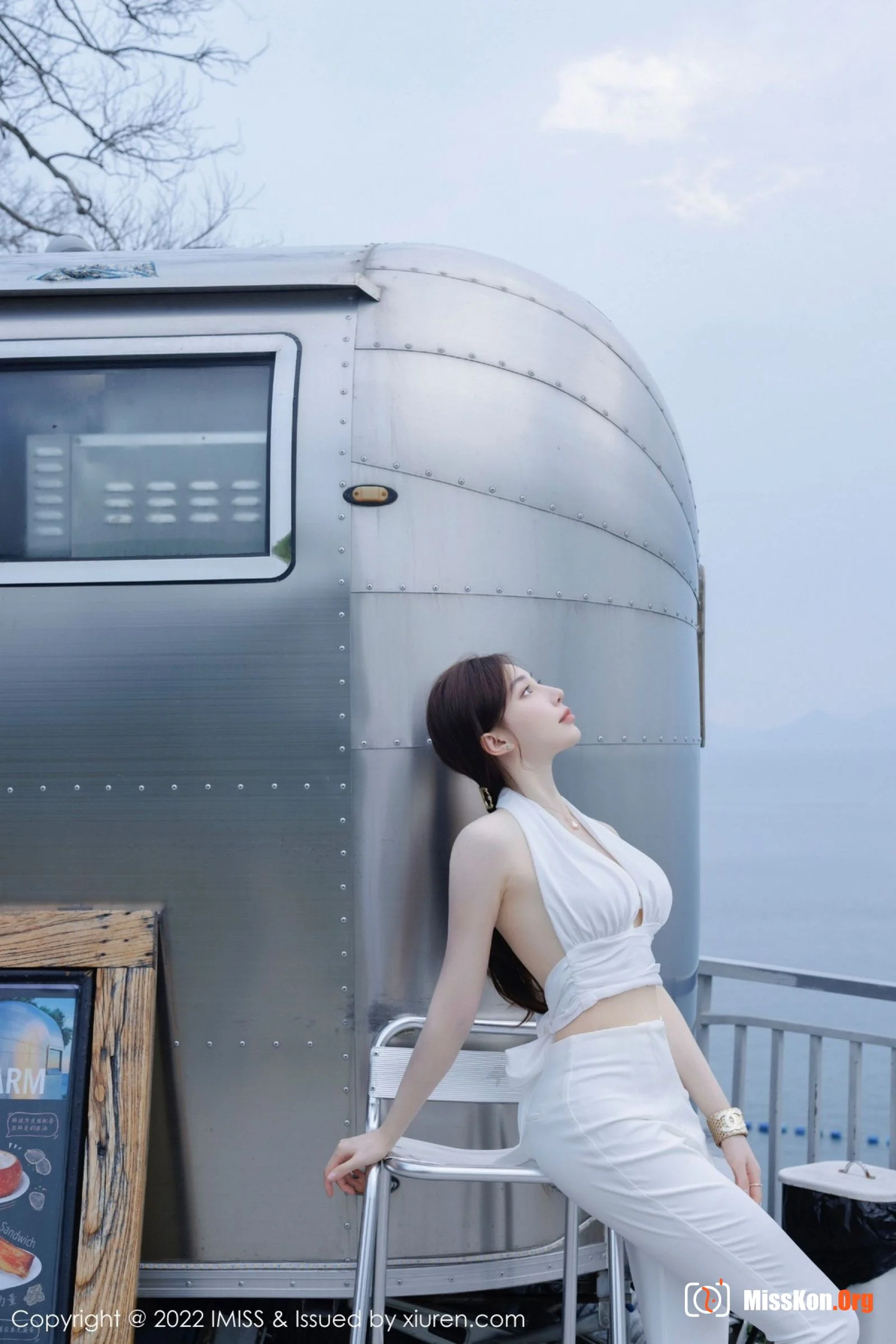 Liu Yining - Photo 37