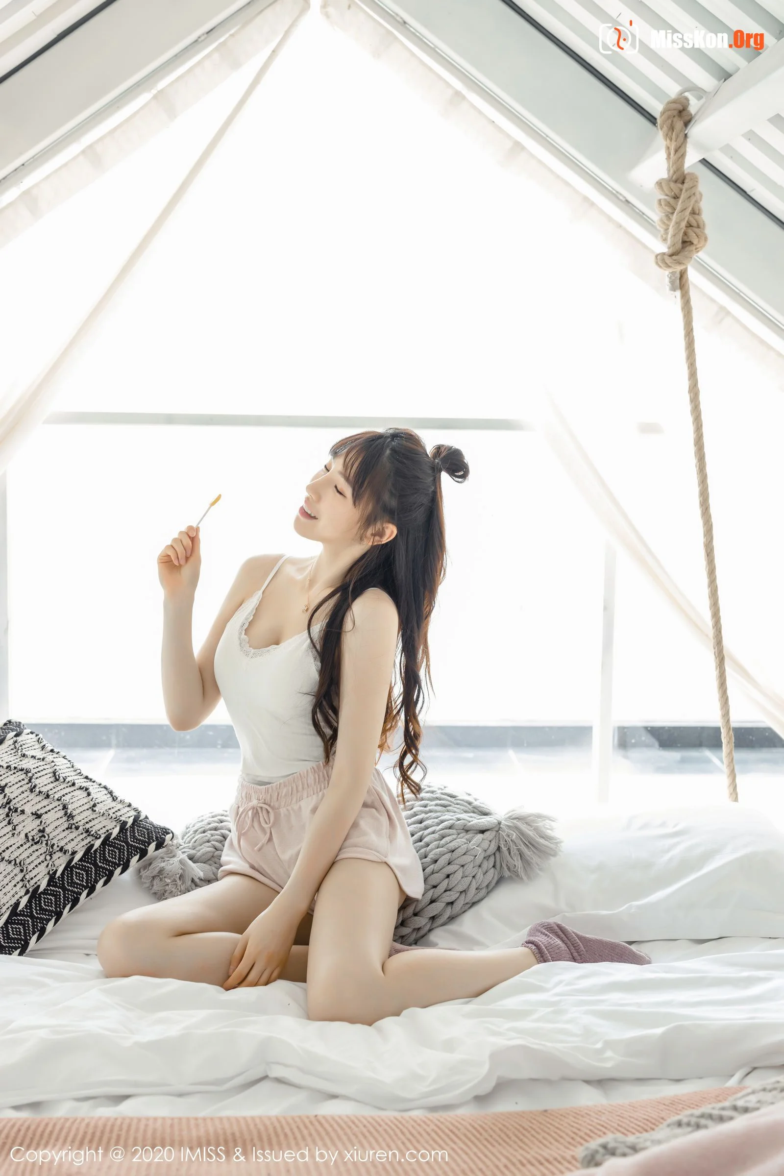 Liu Yining - Photo 20