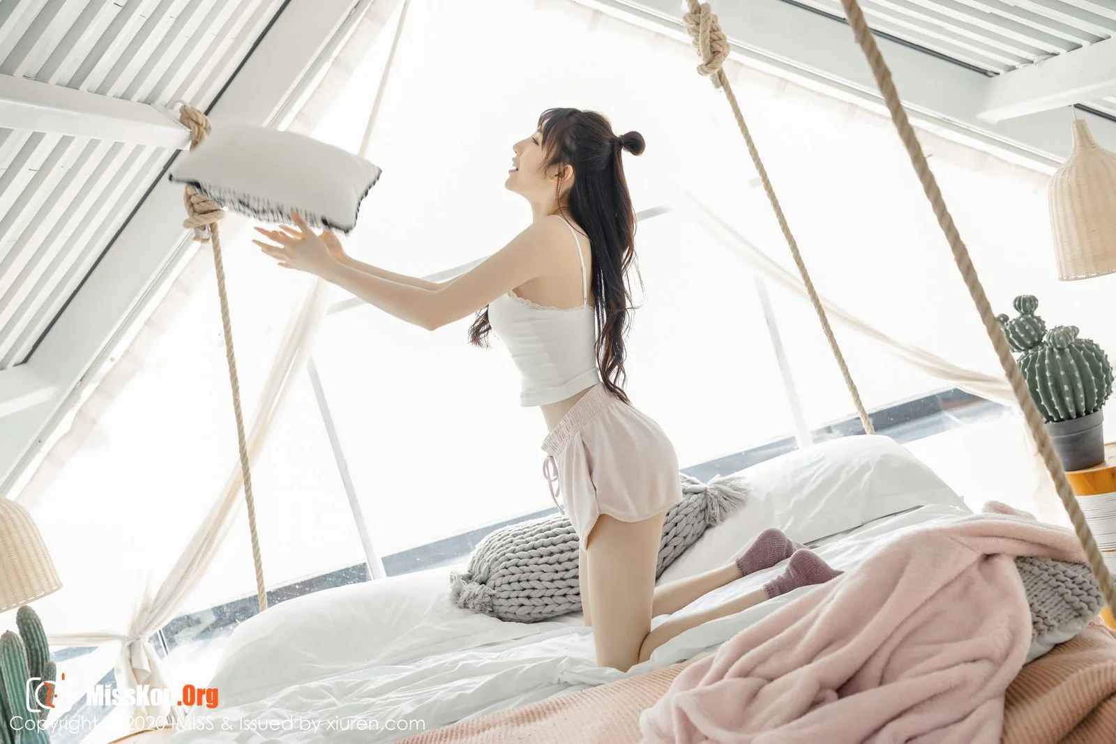Liu Yining - Photo 23