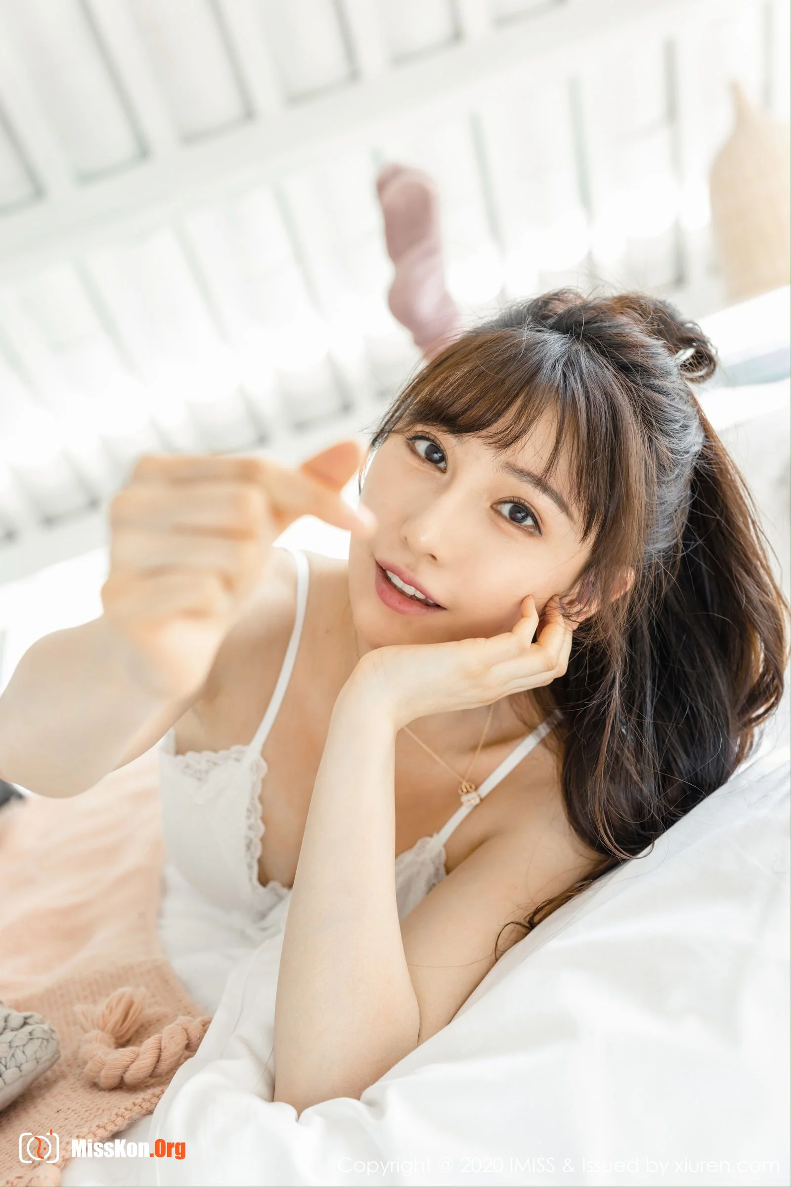 Liu Yining - Photo 31
