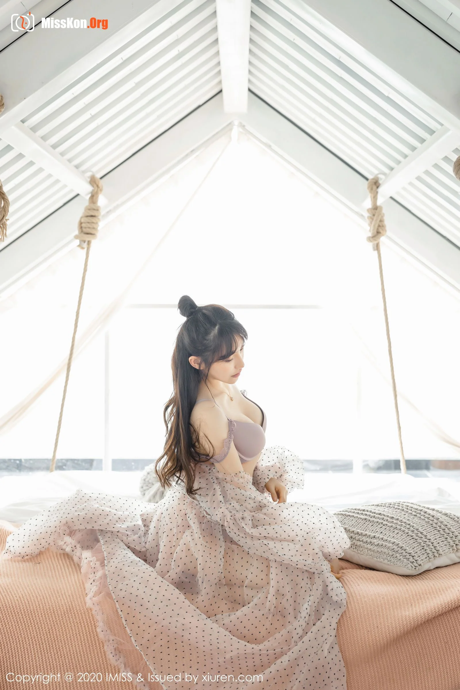 Liu Yining - Photo 40