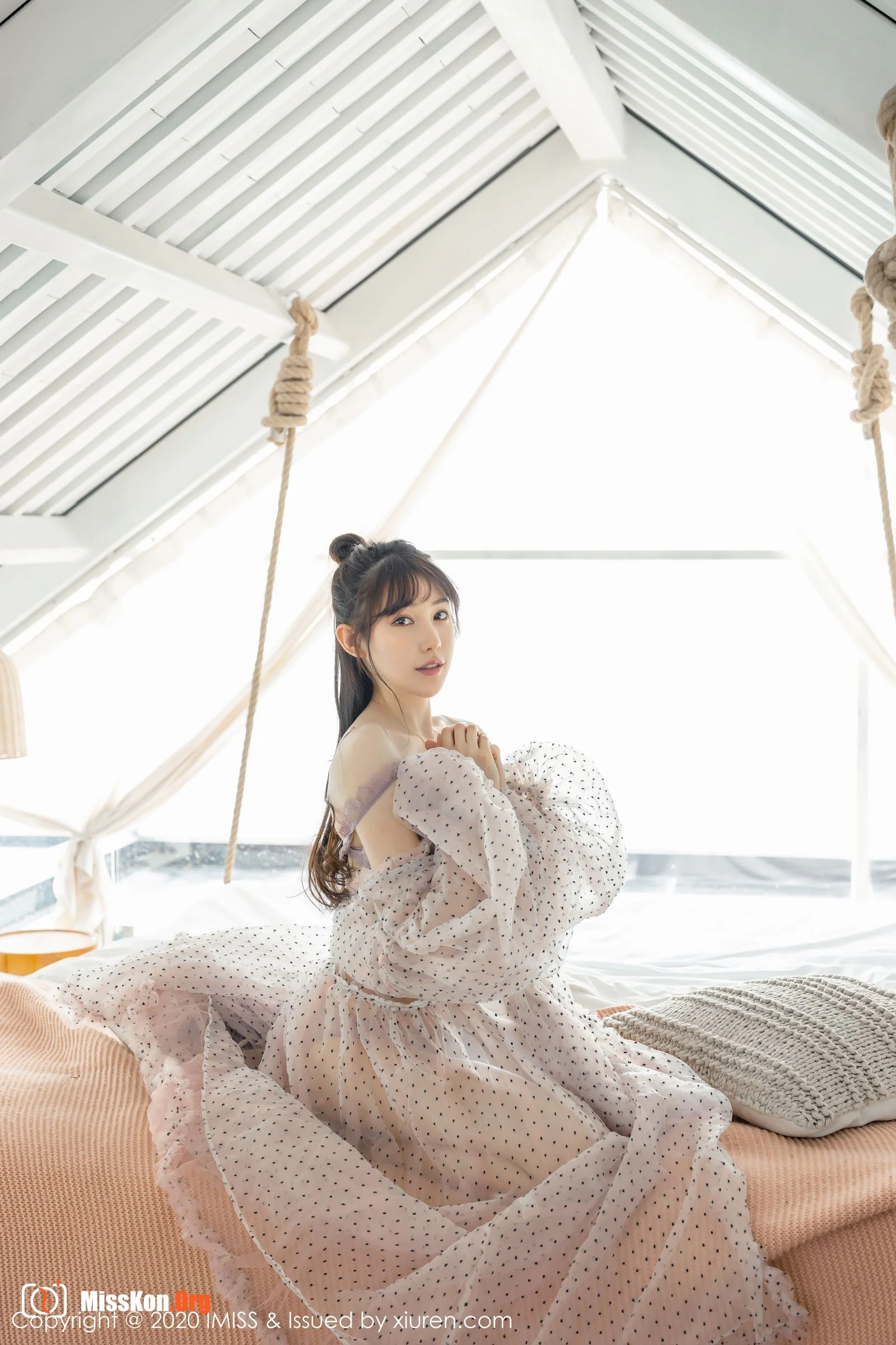 Liu Yining - Photo 42