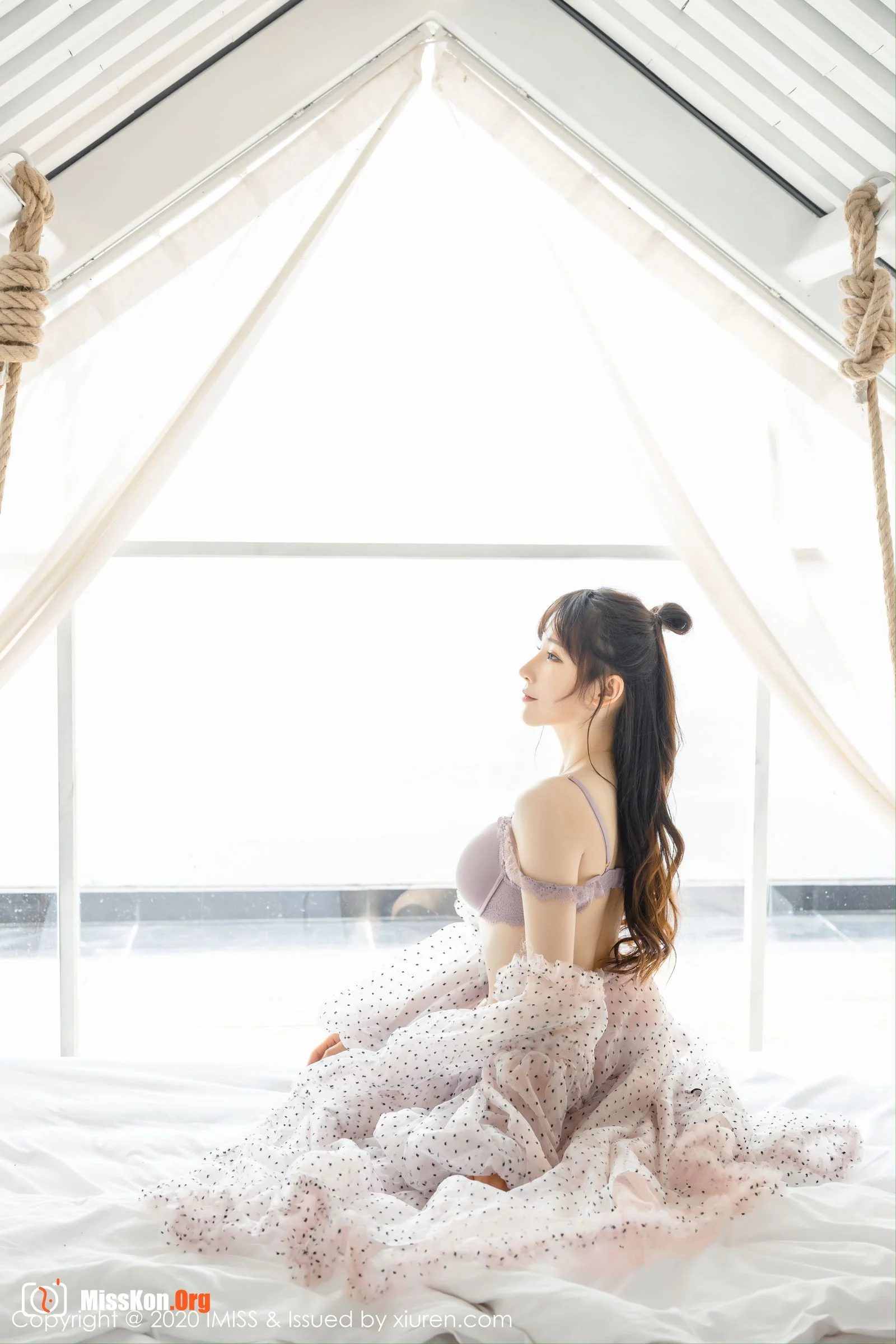 Liu Yining - Photo 46