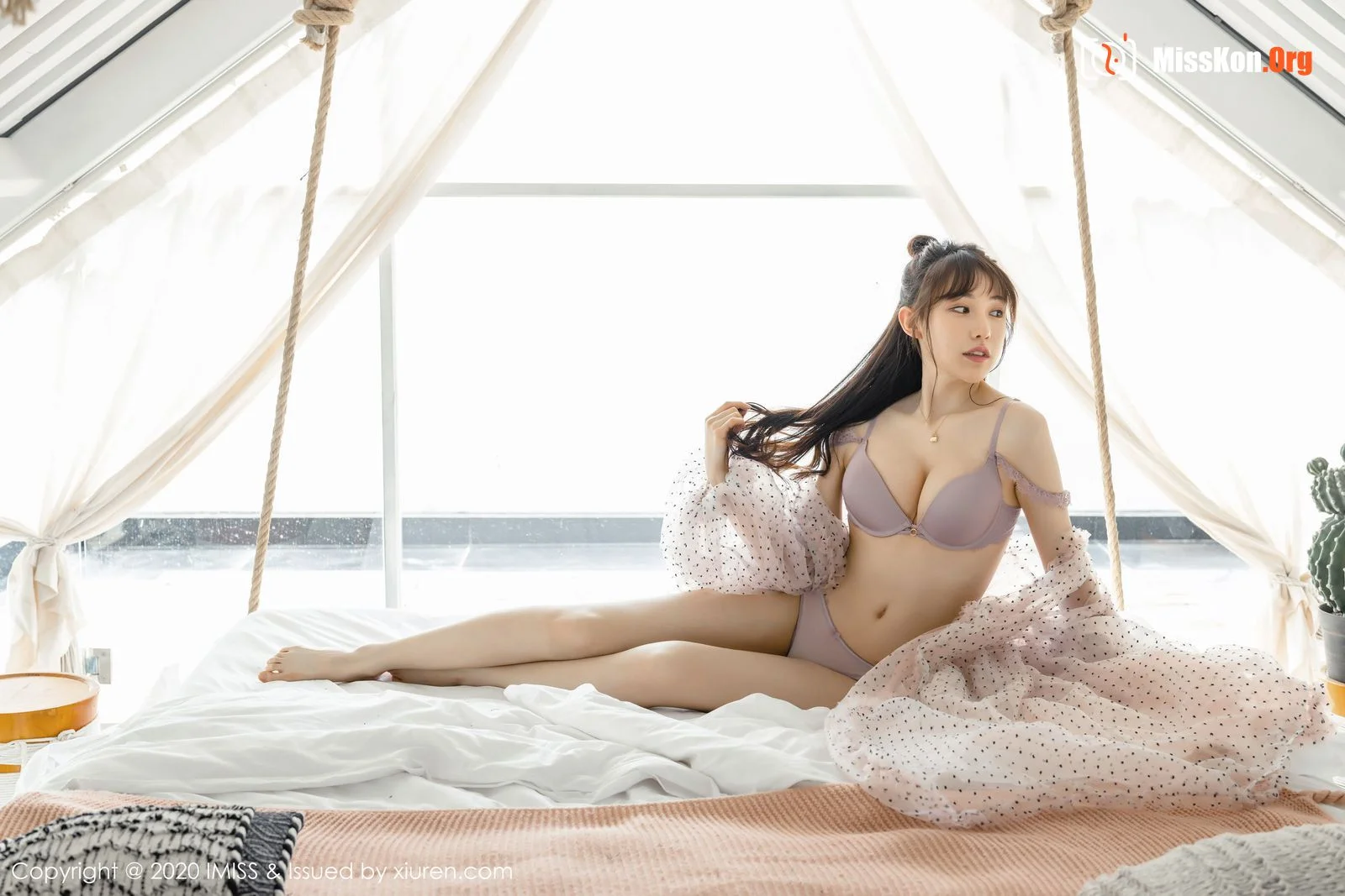 Liu Yining - Photo 48