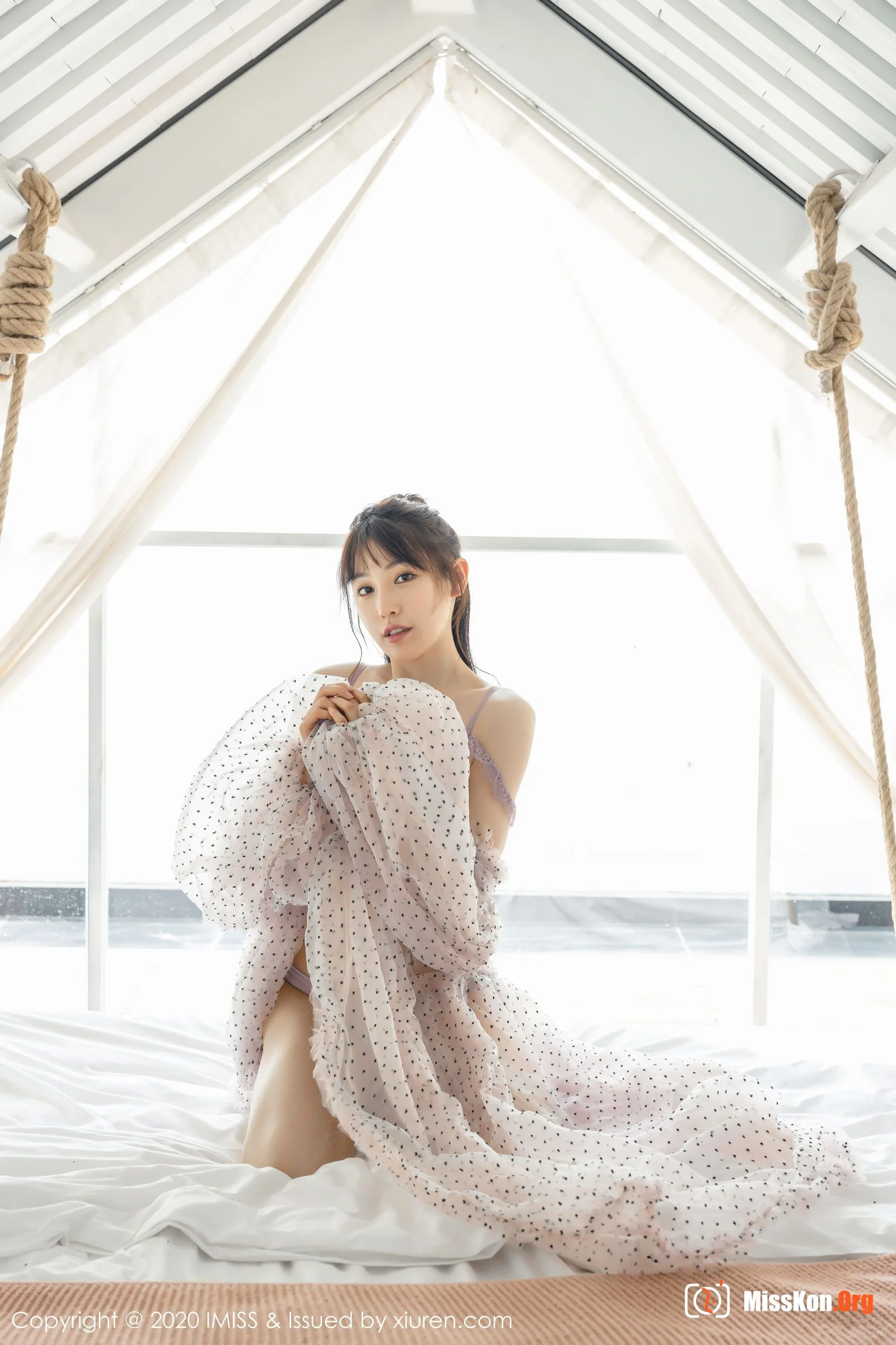 Liu Yining - Photo 51