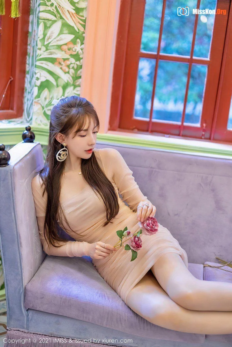 Liu Yining - Photo 35