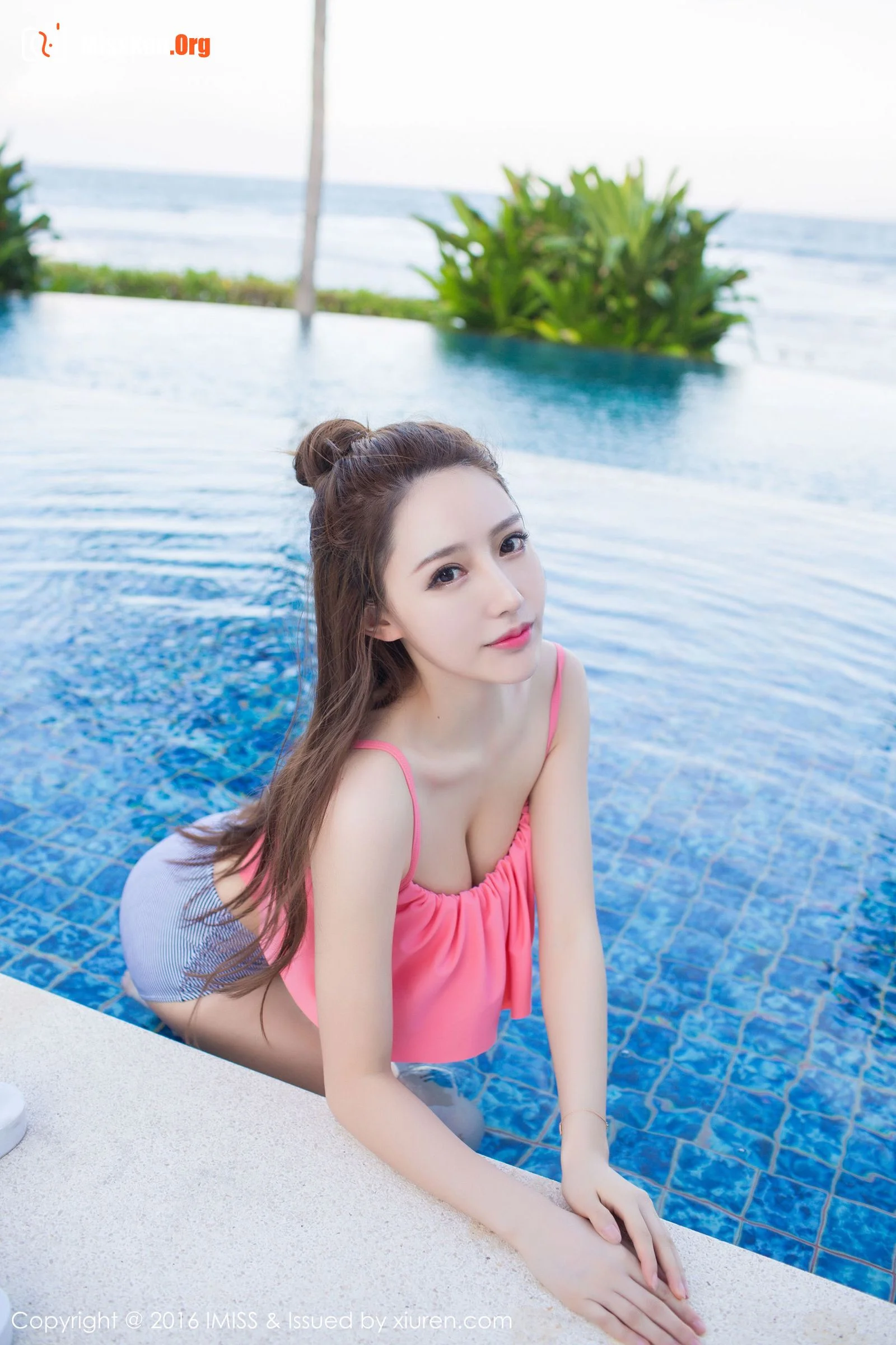 Liu Yining - Photo 37