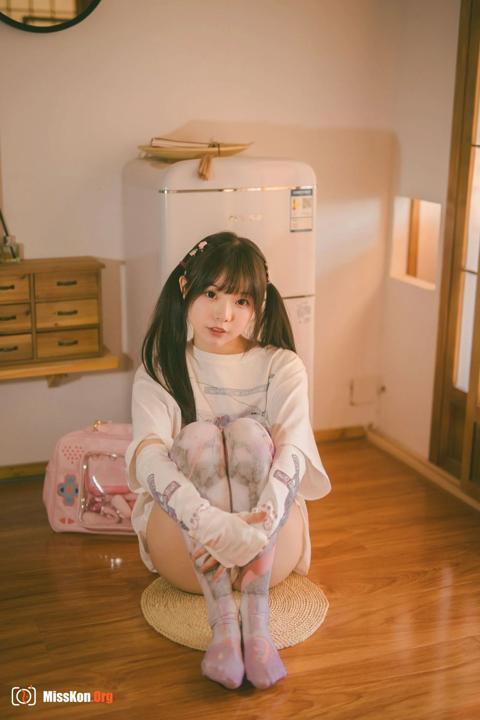Liuwei Dihuang Jiang: Afternoon girl - Photo 13