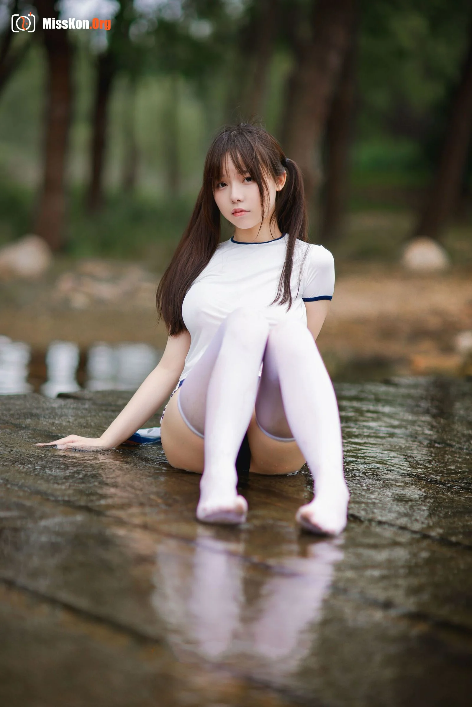 Liuwei Dihuang Jiang: Gym suit - Photo 3