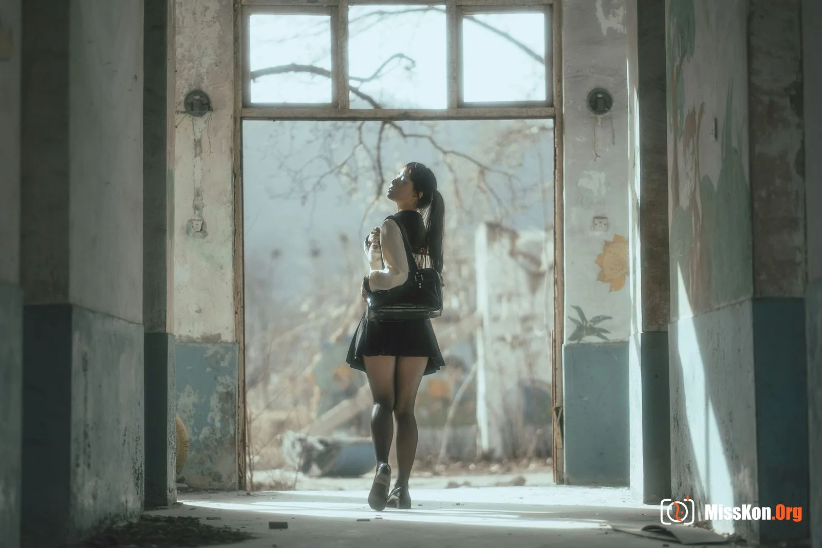 Liuwei Dihuang Jiang: Ruin JK - Photo 5