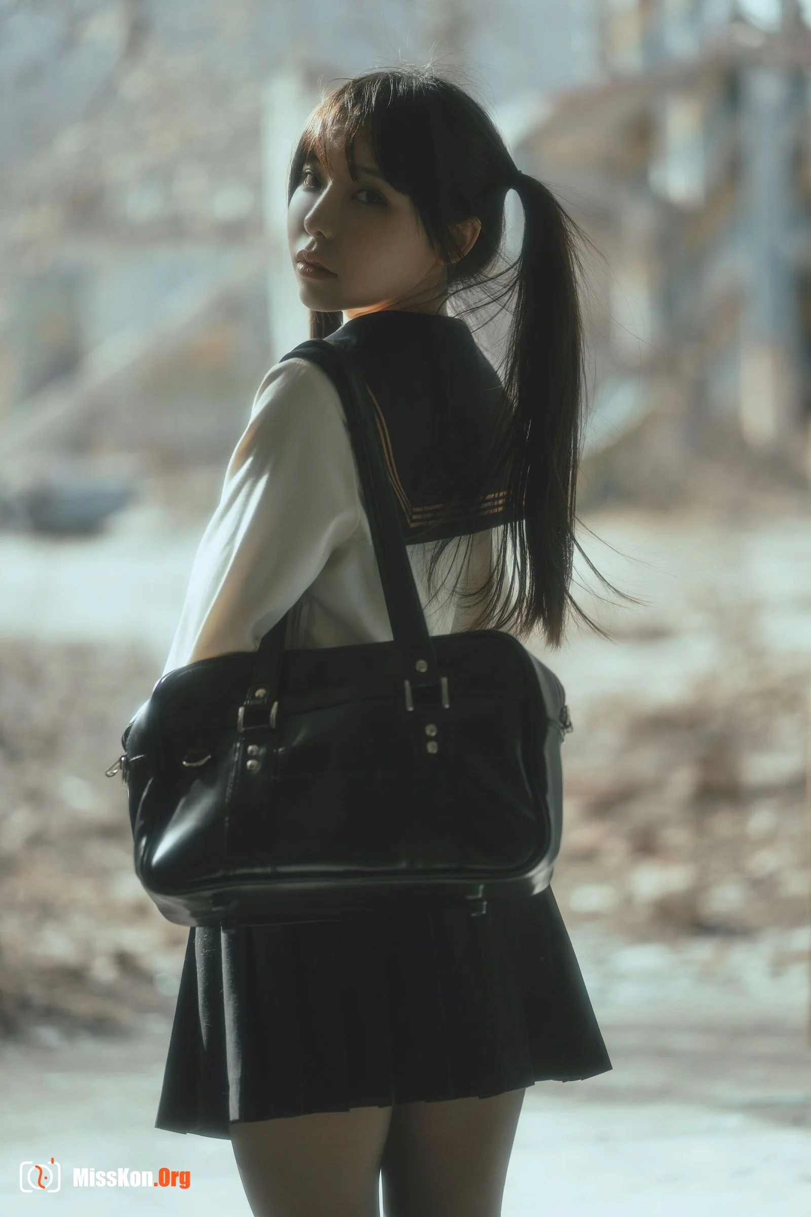 Liuwei Dihuang Jiang: Ruin JK - Photo 6