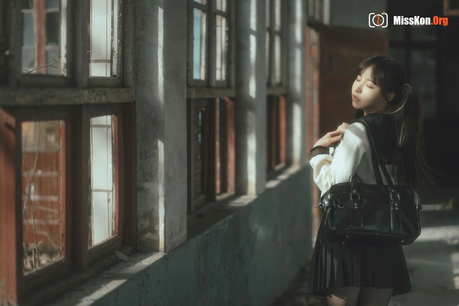 Liuwei Dihuang Jiang: Ruin JK - Photo 8