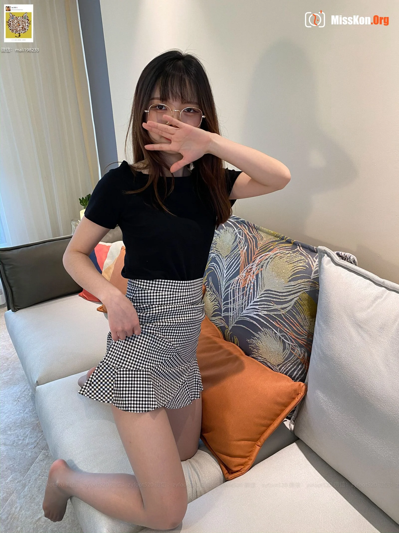 Lori Ting Tusi - Photo 30