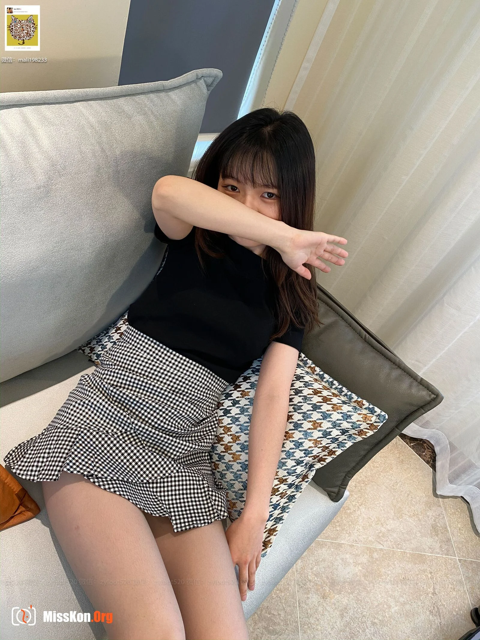 Lori Ting Tusi - Photo 93